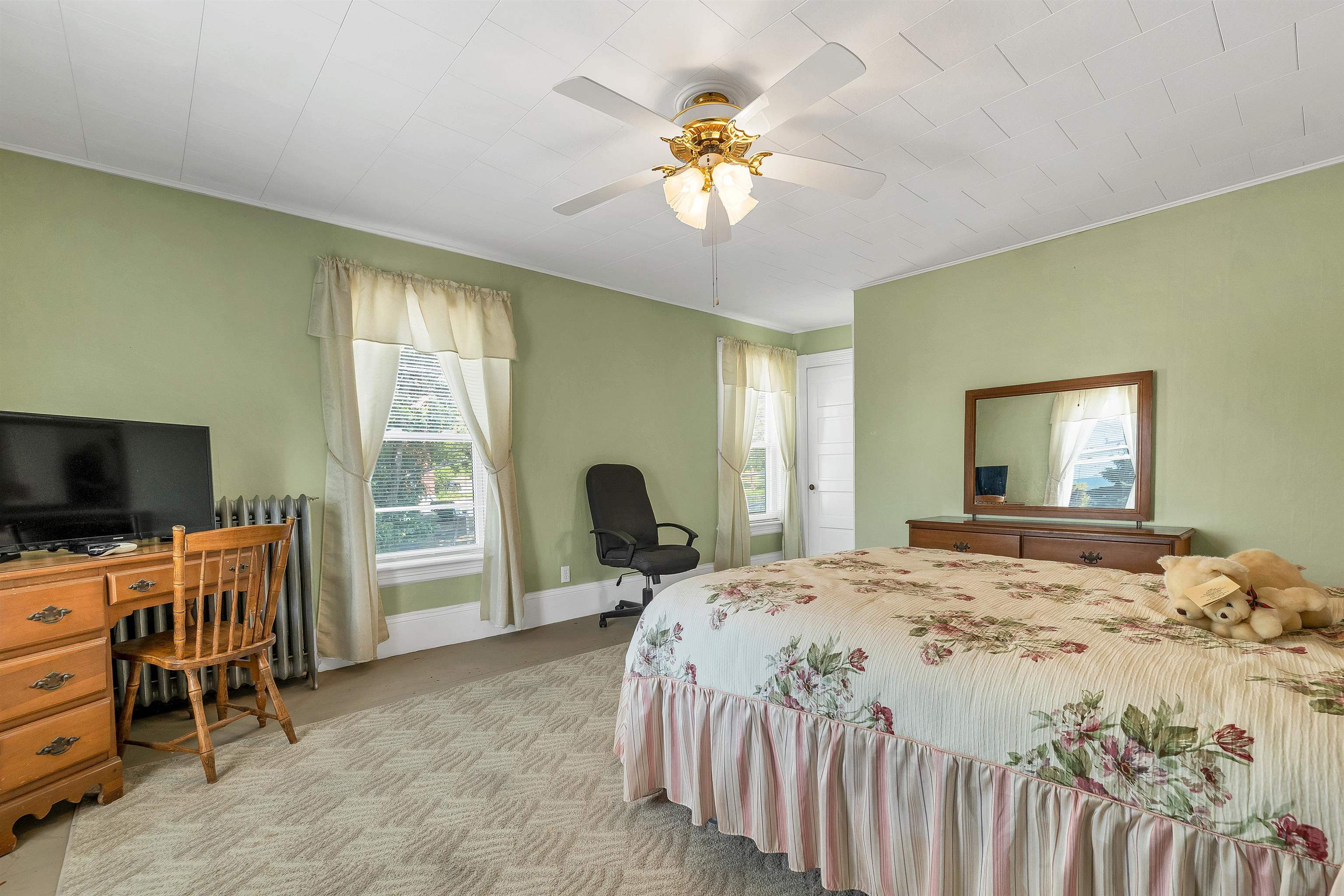 101 Pine Street Property Photo 33