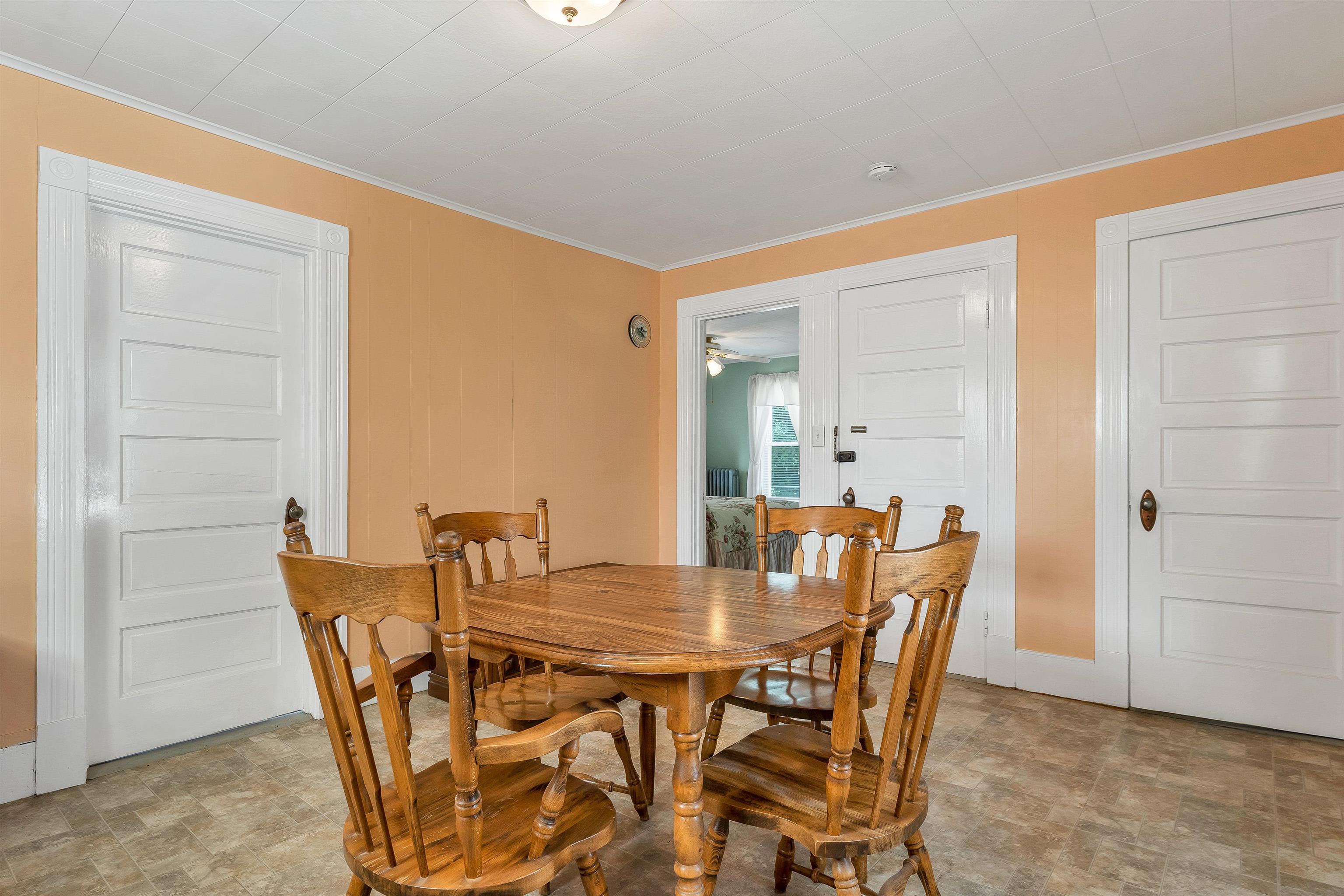 101 Pine Street Property Photo 44