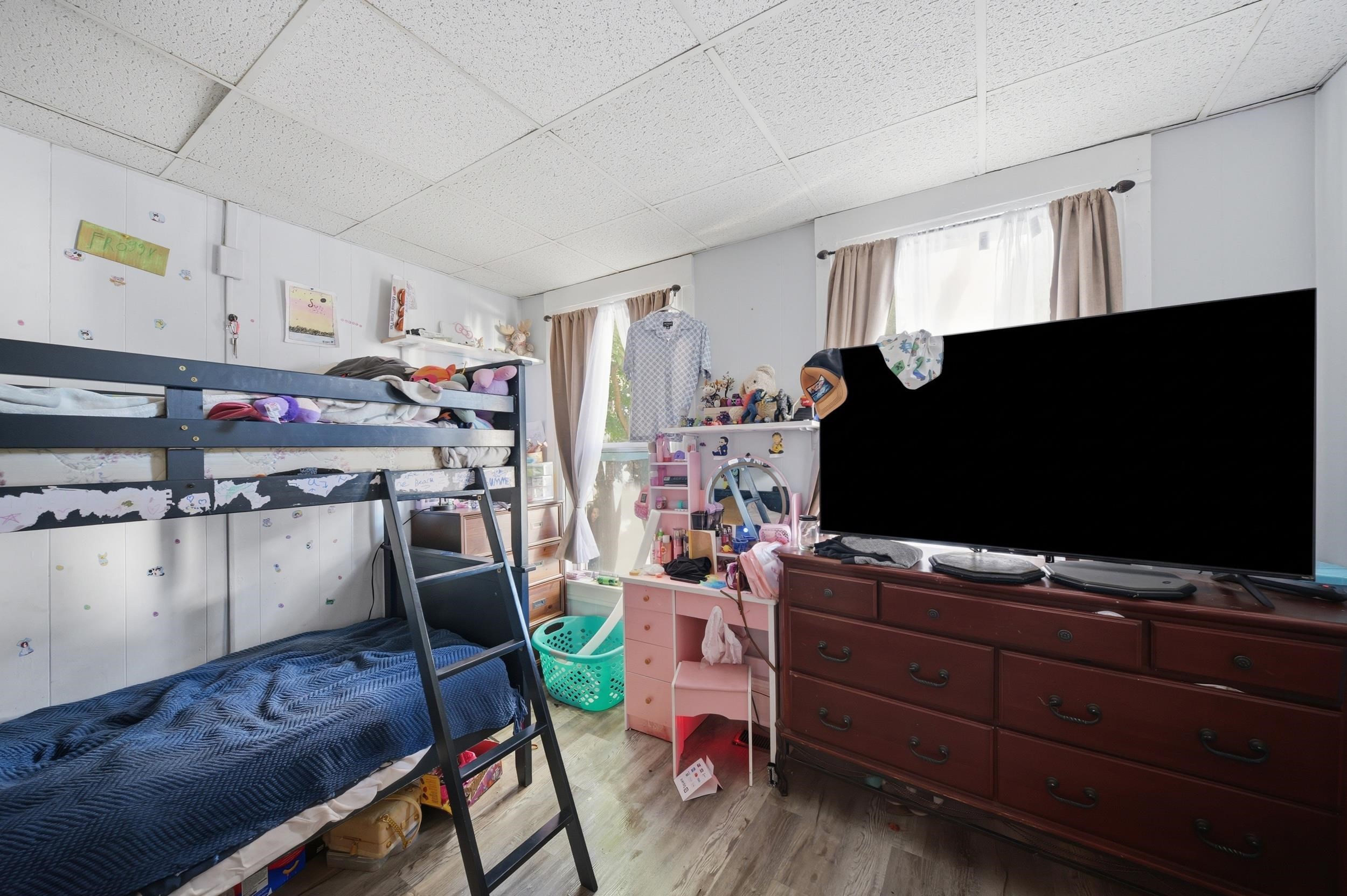 201 Auburn Street Property Photo 8