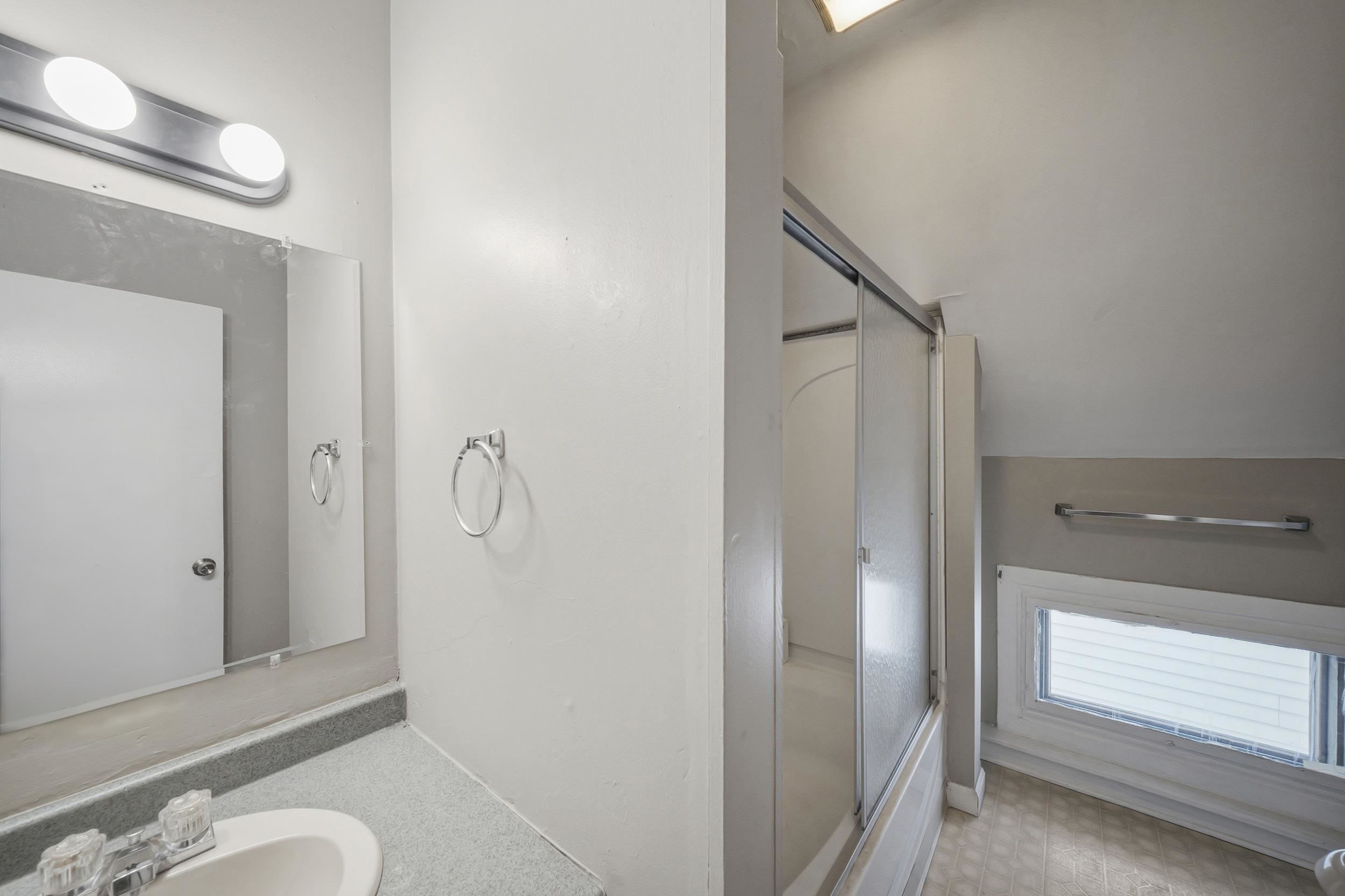 201 Auburn Street Property Photo 21