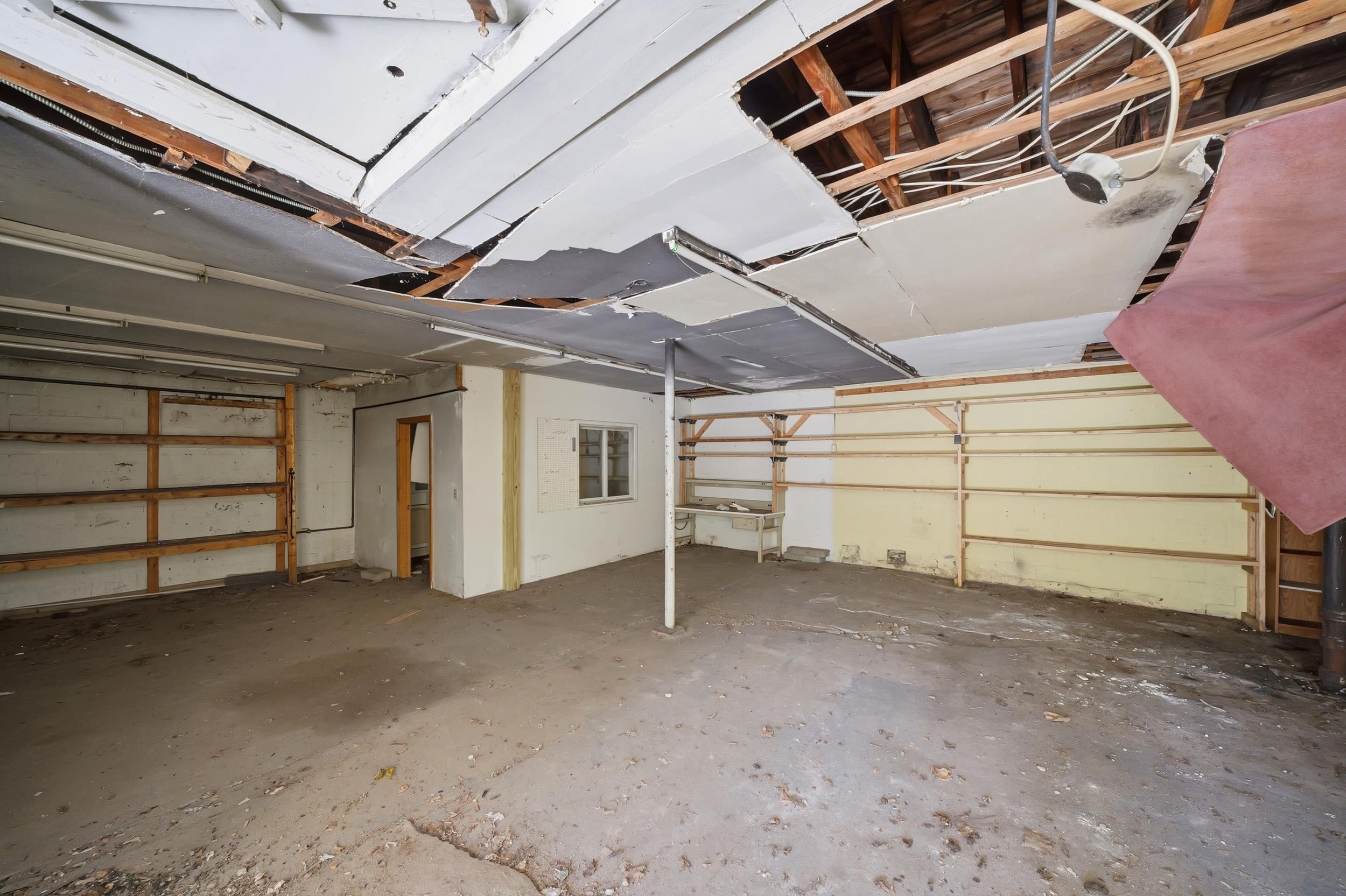 201 Auburn Street Property Photo 34