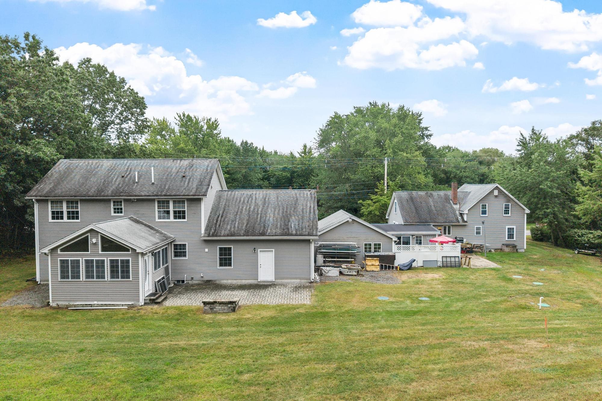 845 Bridge Street Property Photo 5