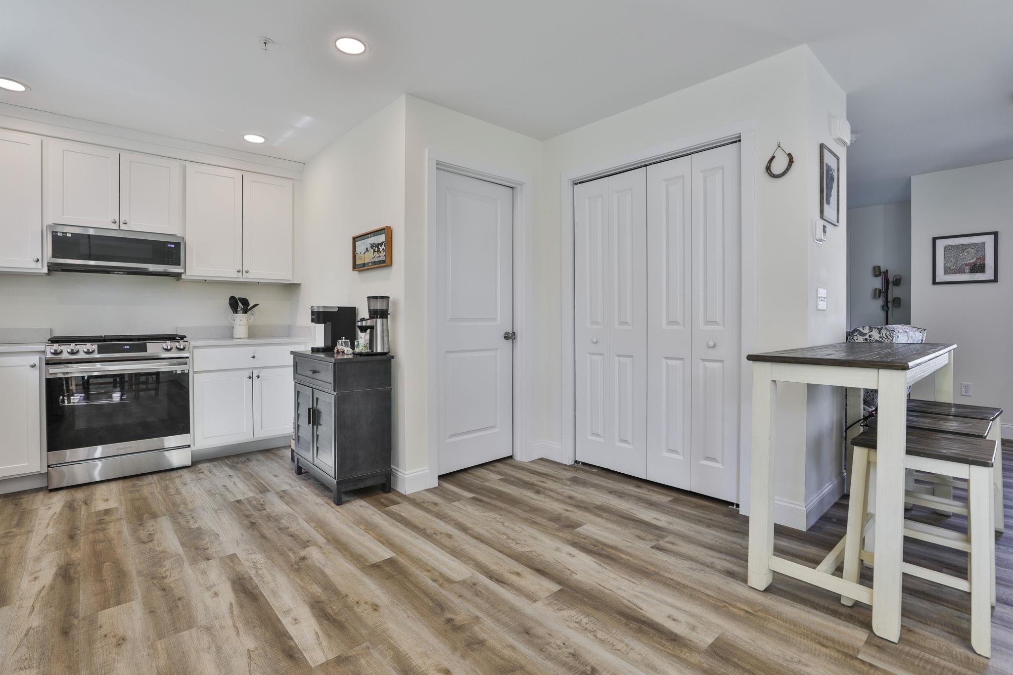 4 Bovee Way Property Photo 15