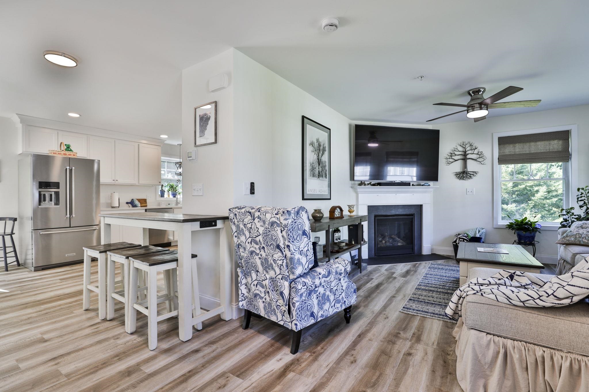 4 Bovee Way Property Photo 18