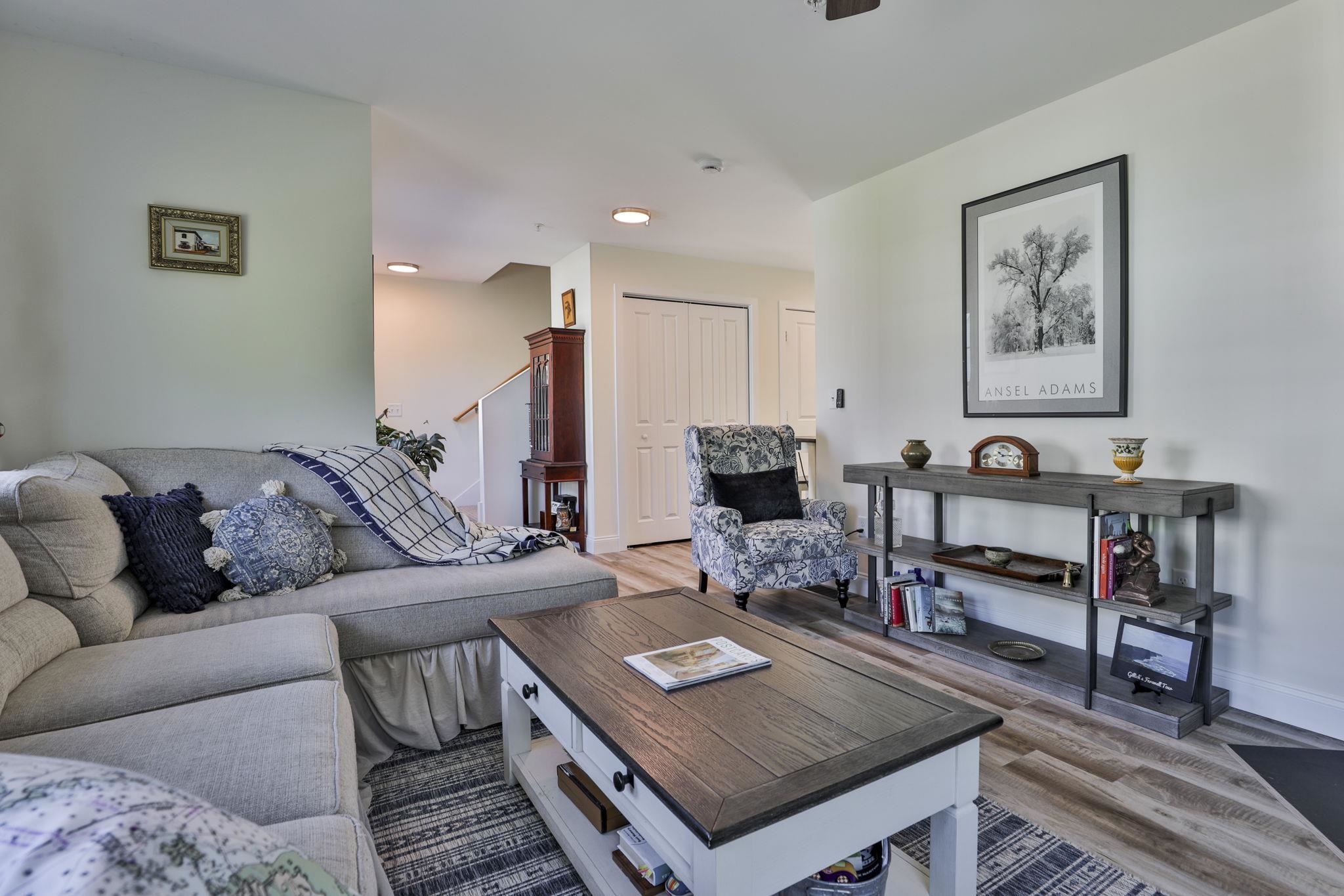 4 Bovee Way Property Photo 21
