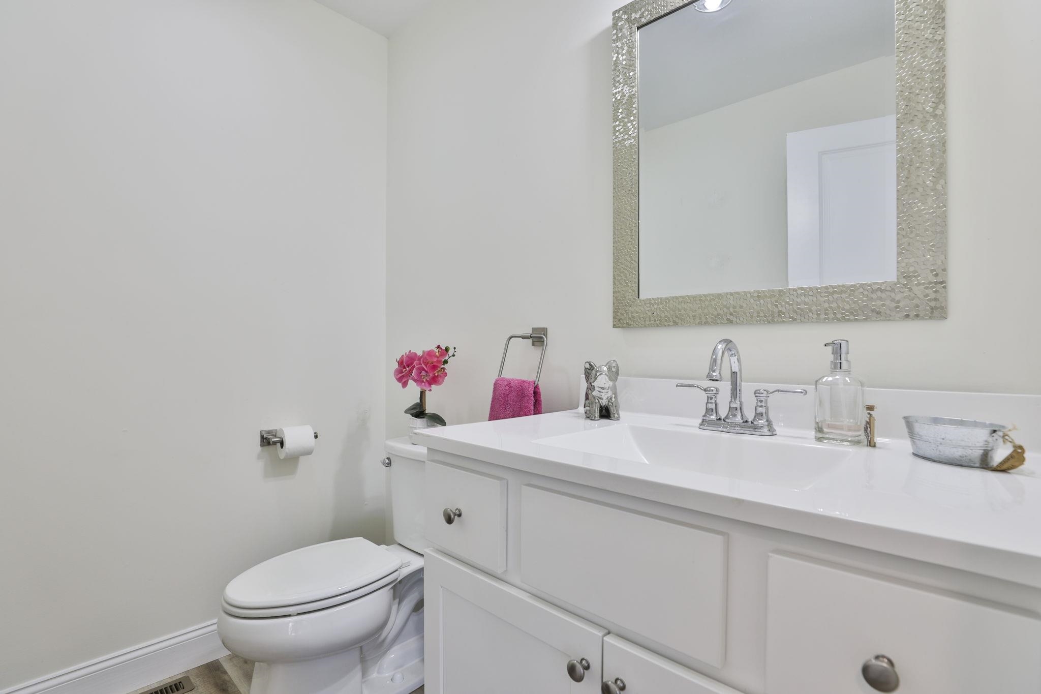 4 Bovee Way Property Photo 23