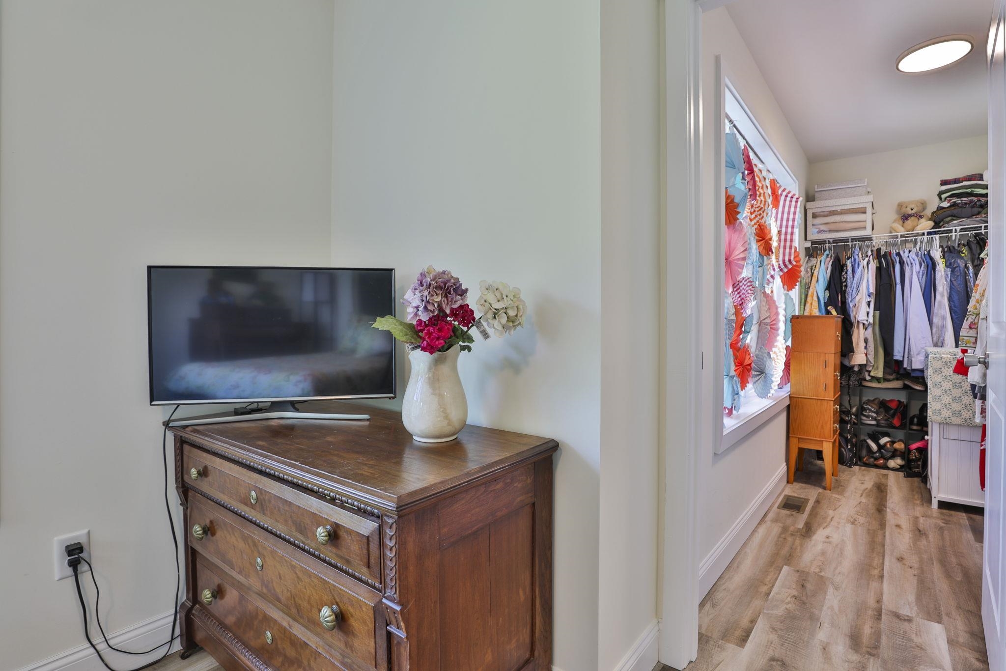 4 Bovee Way Property Photo 28