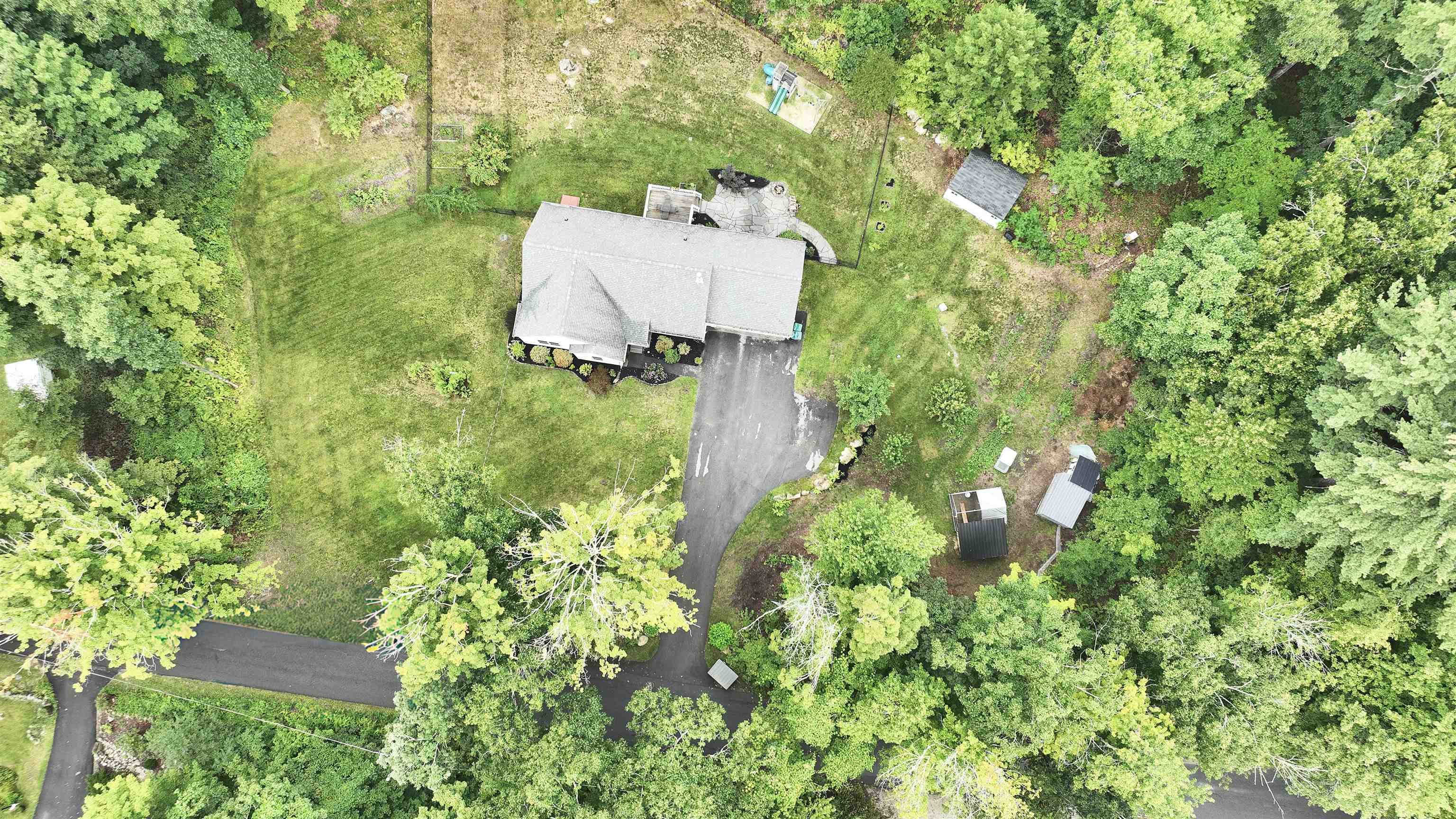 12 Springvale Avenue Property Photo 41