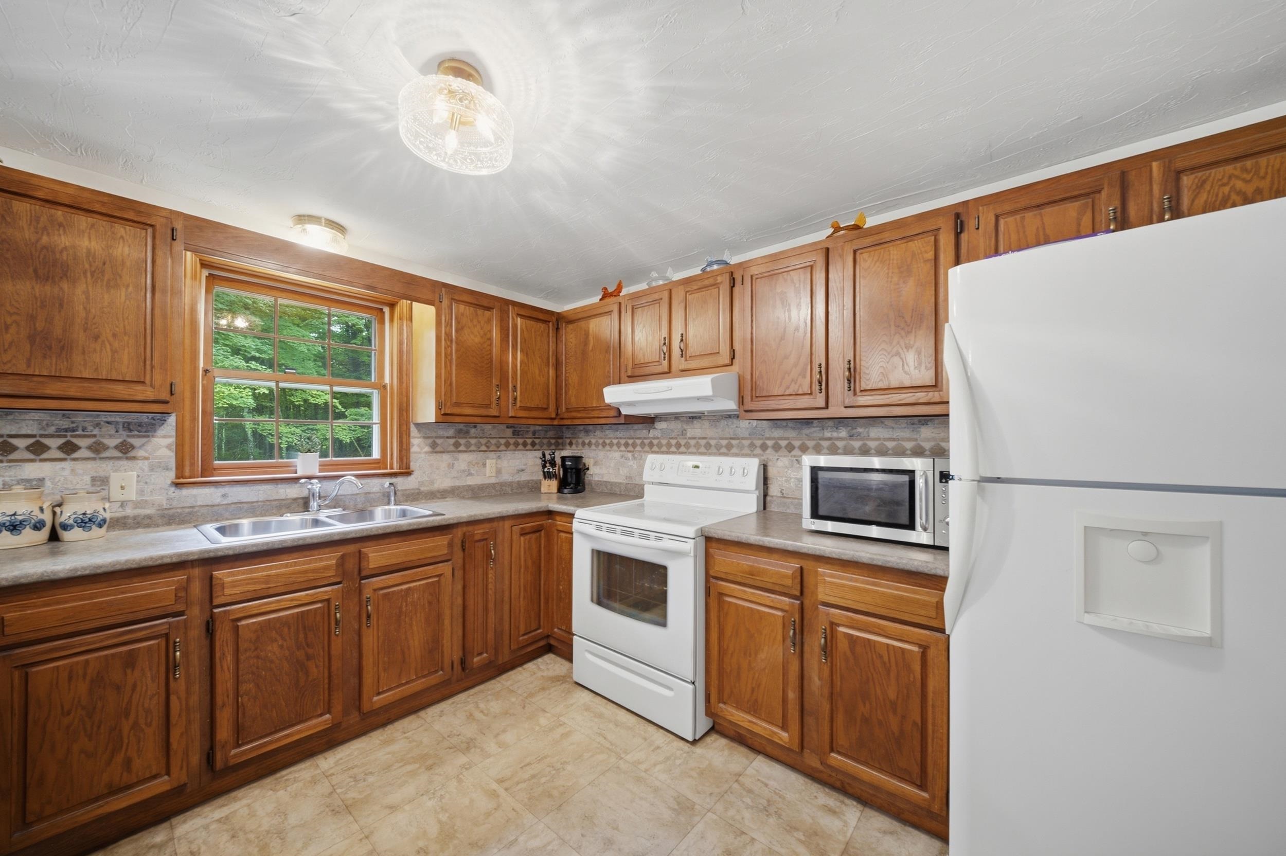 23 Samuel Drive Property Photo 2
