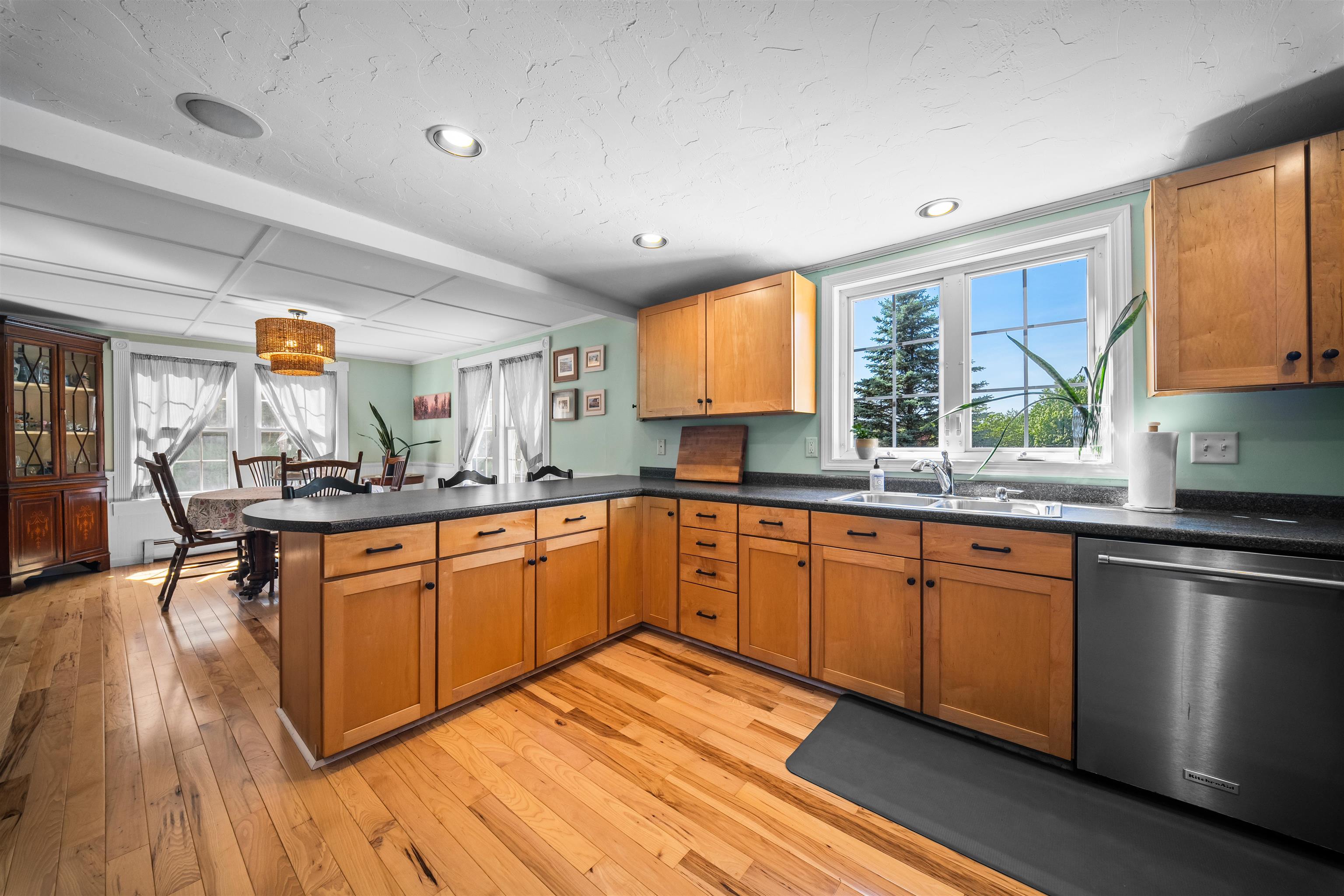 372 Mountain Road Property Photo 15