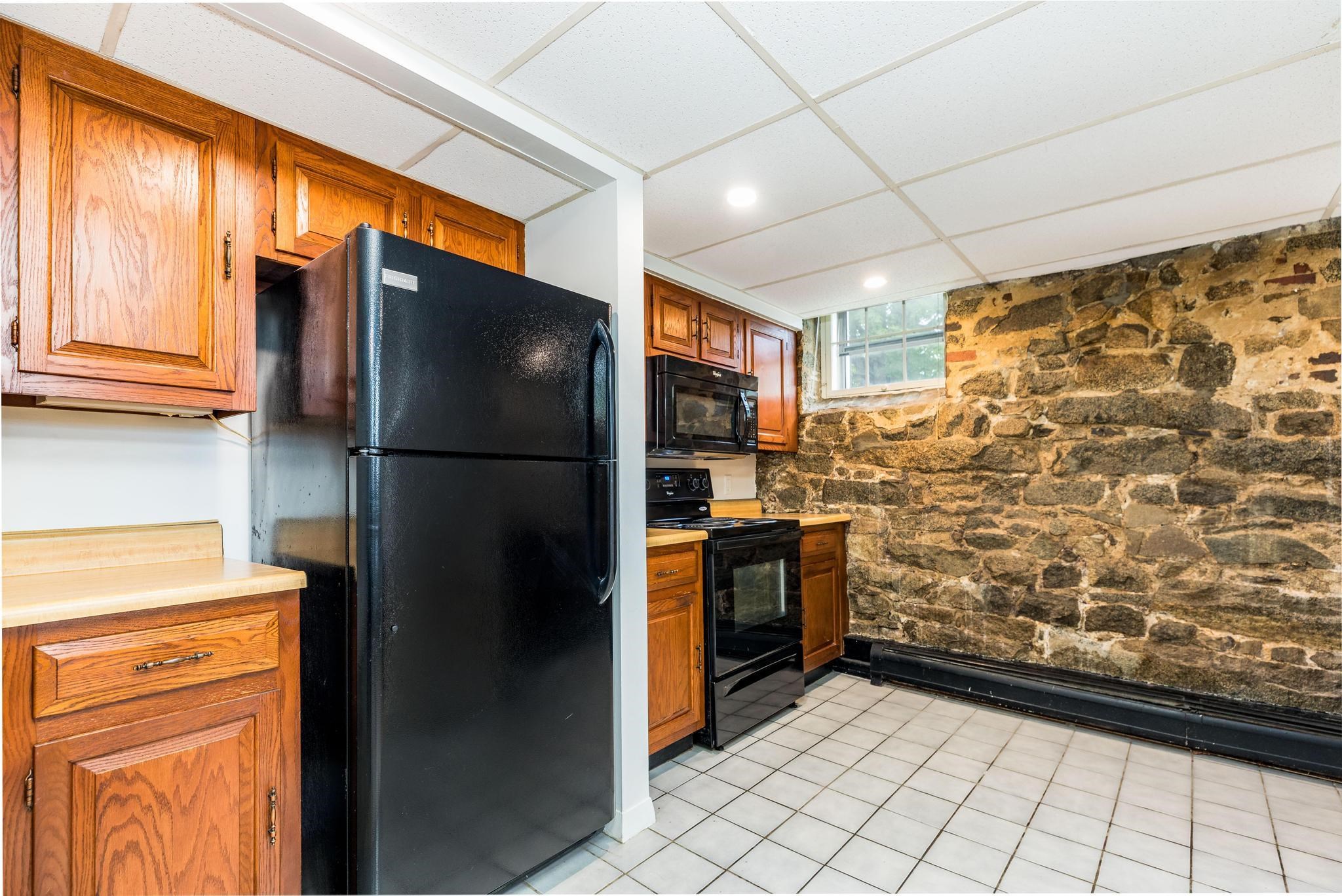 145 Middle Street Property Photo 10