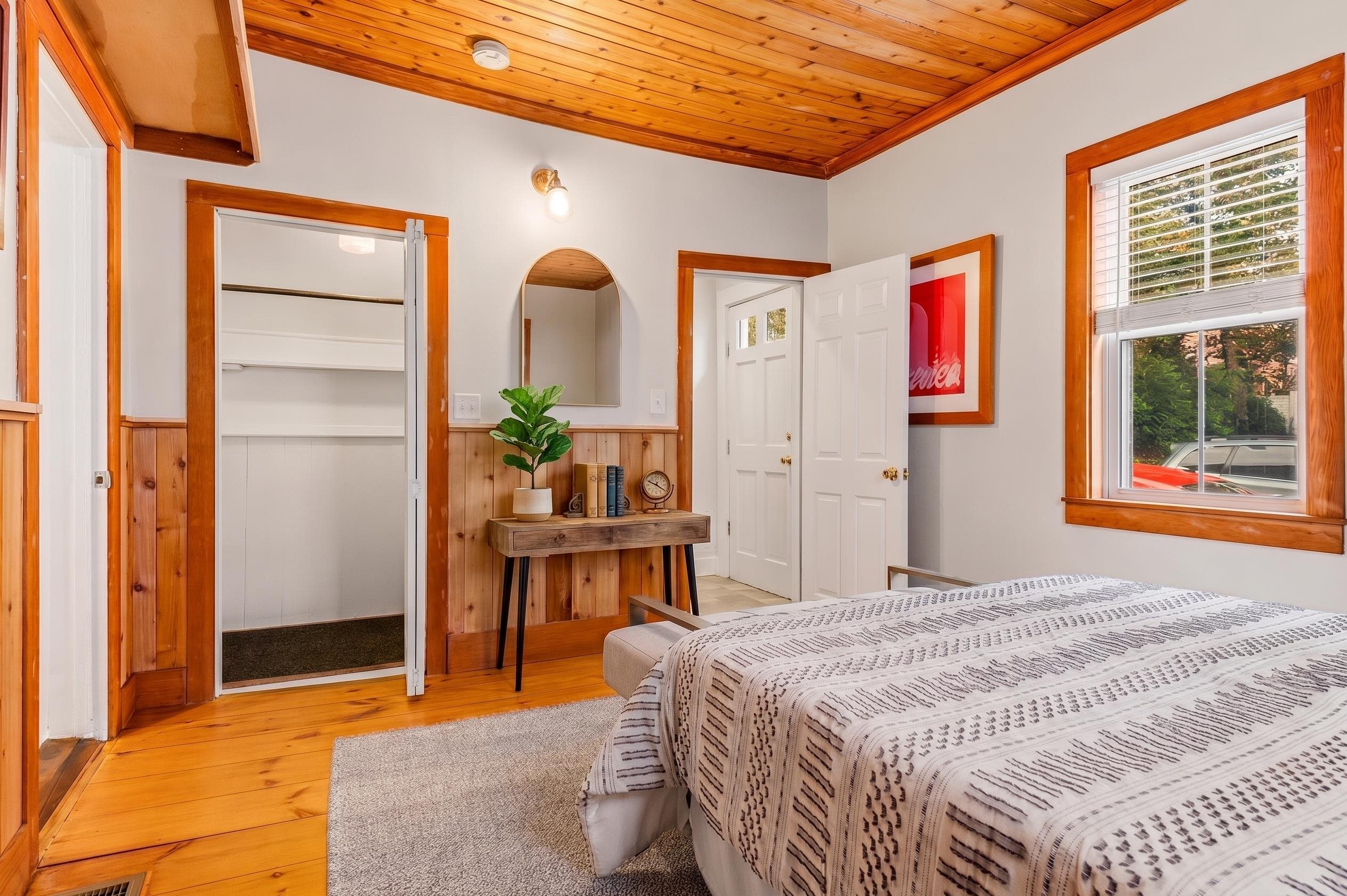 145 Cabot Street Property Photo 10