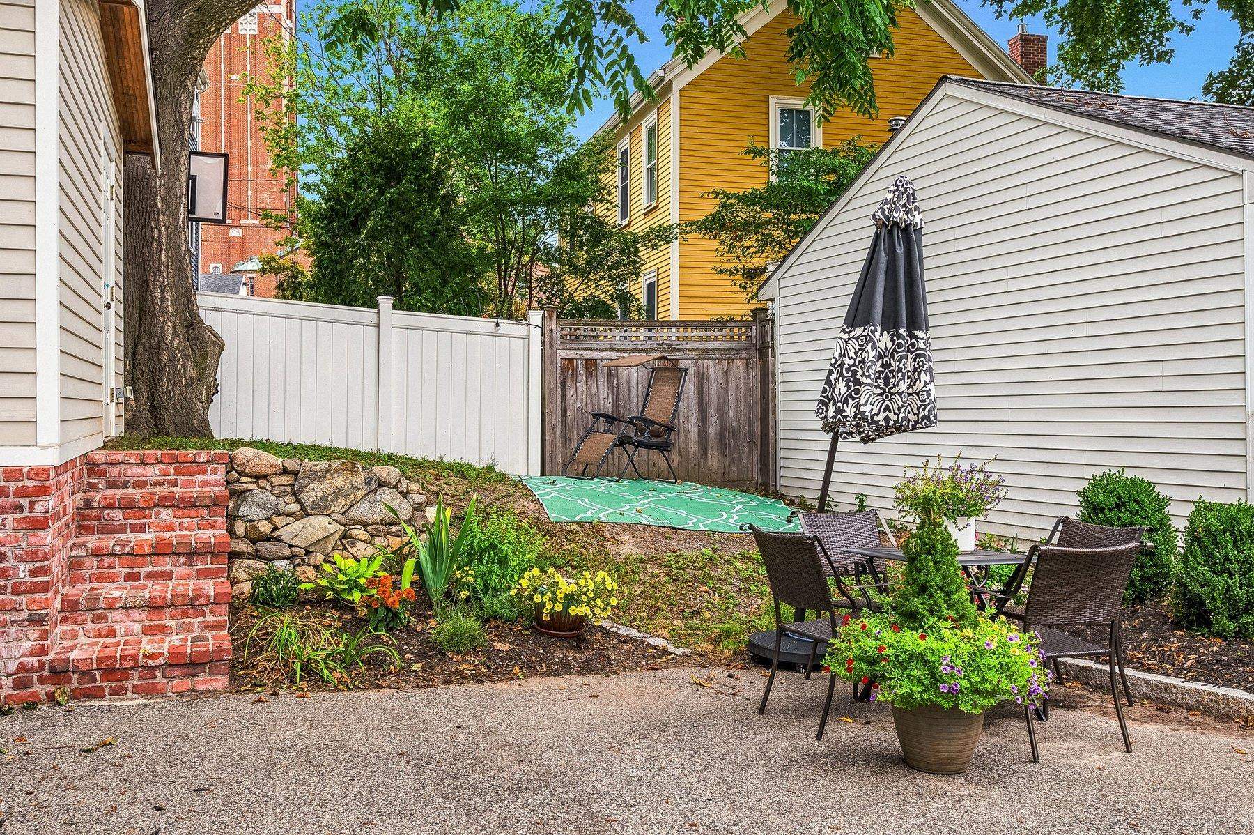 145 Cabot Street Property Photo 17