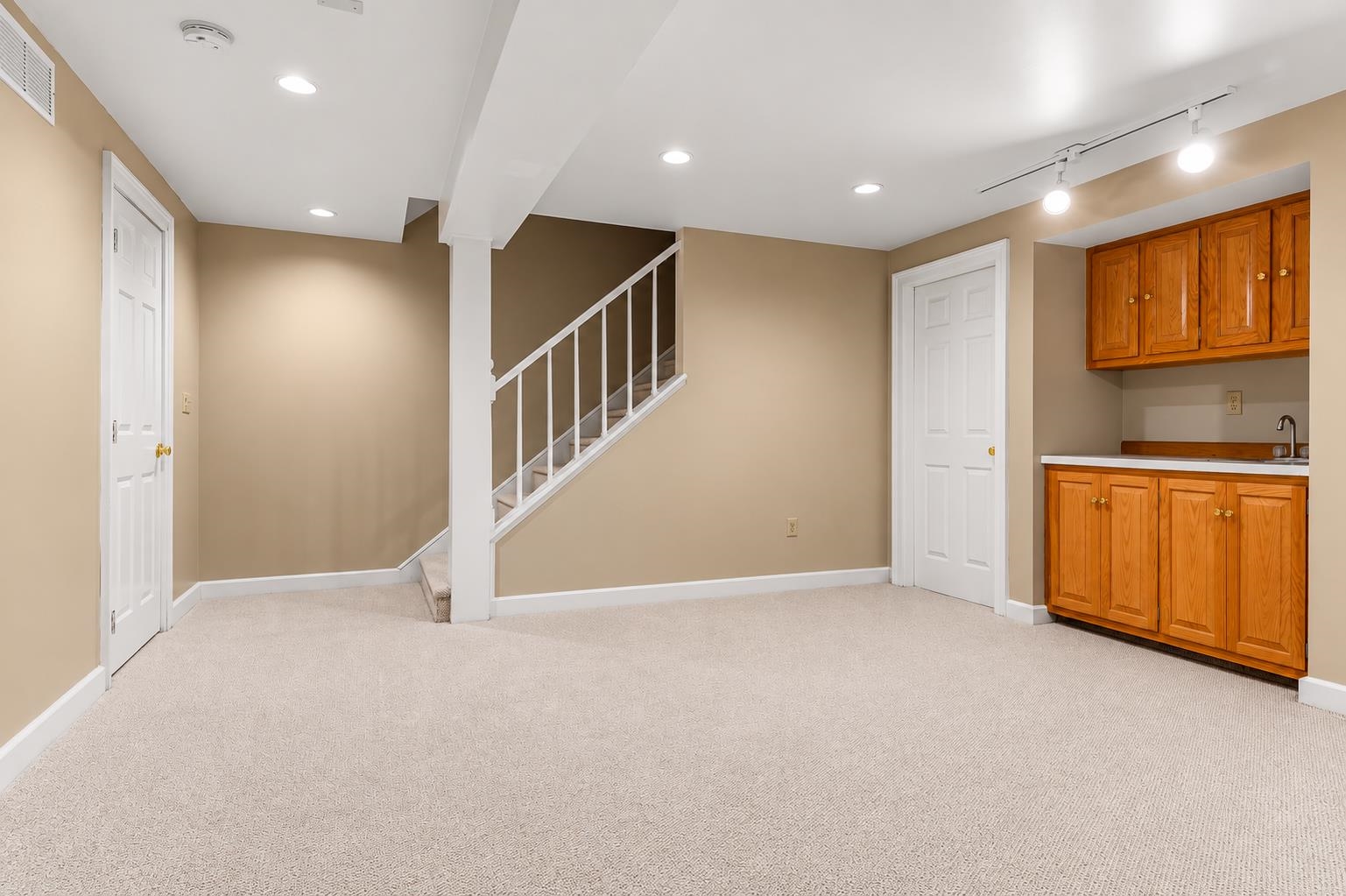 5 Peninsula Drive Property Photo 28
