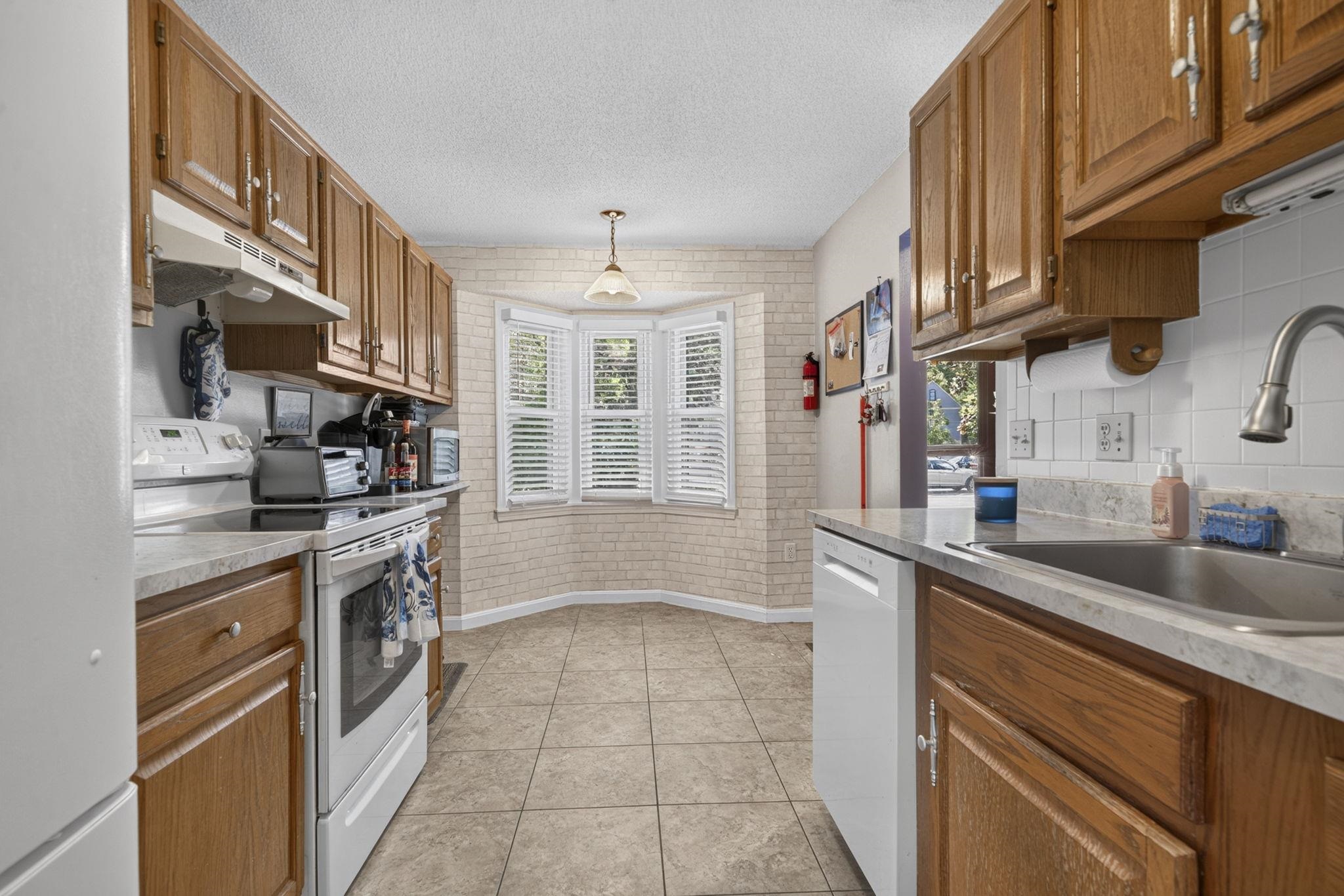 32 Bartemus Trail Property Photo 5