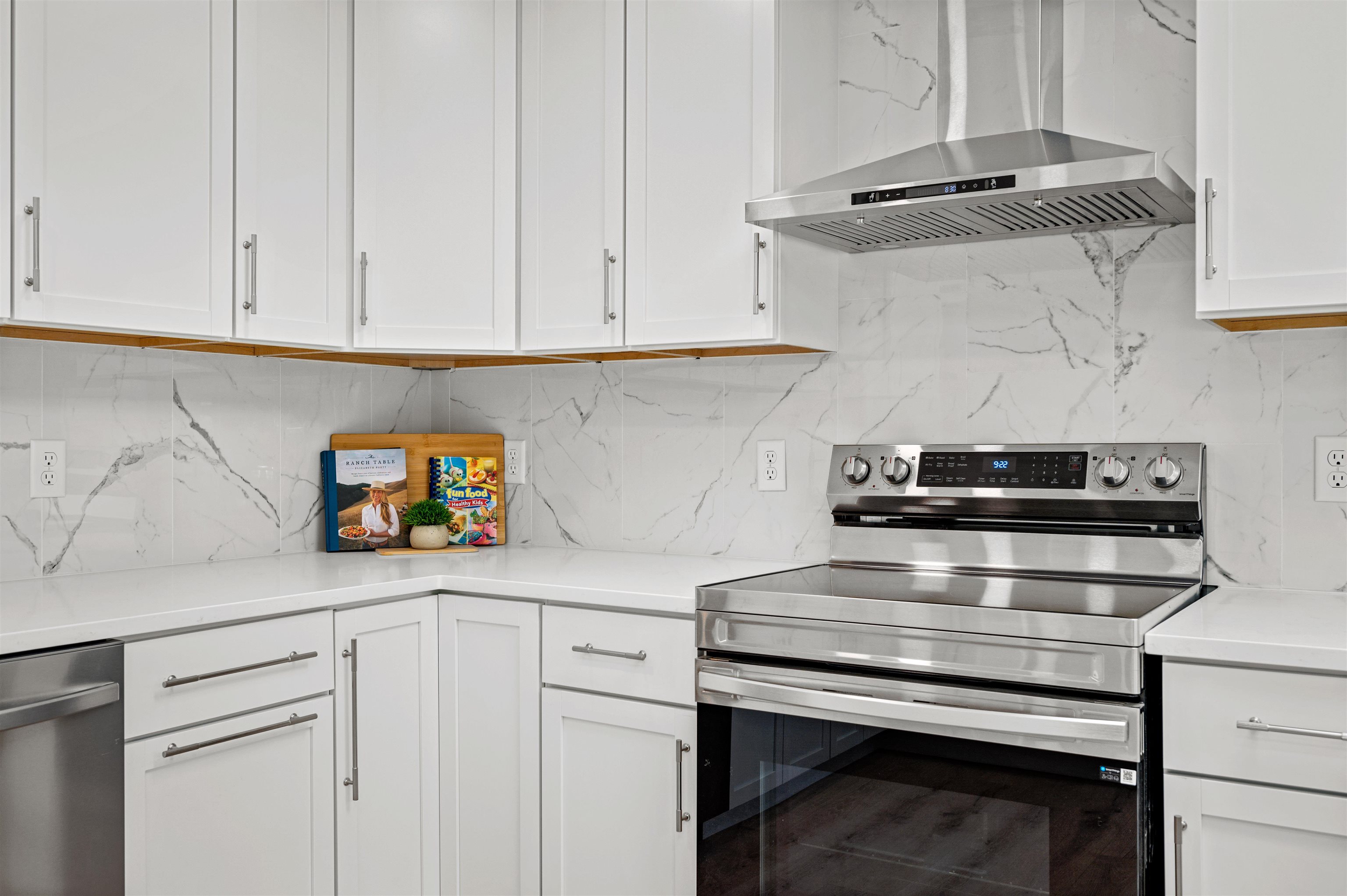 321 State Street Property Photo 5