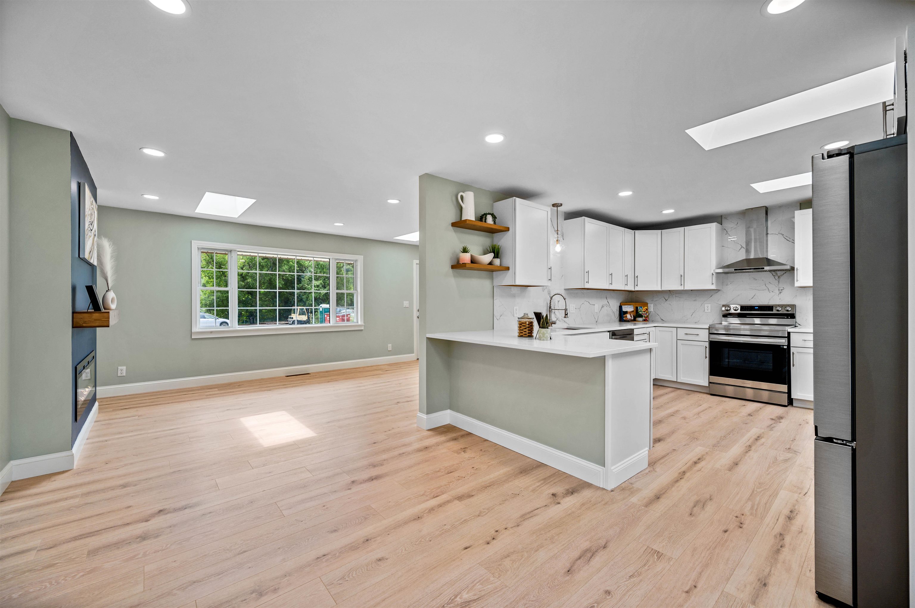321 State Street Property Photo 10
