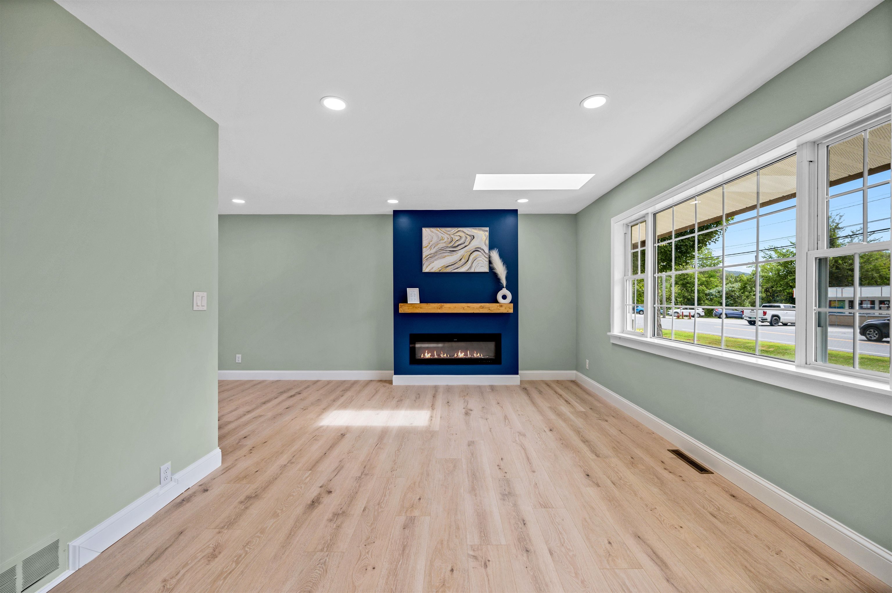 321 State Street Property Photo 13