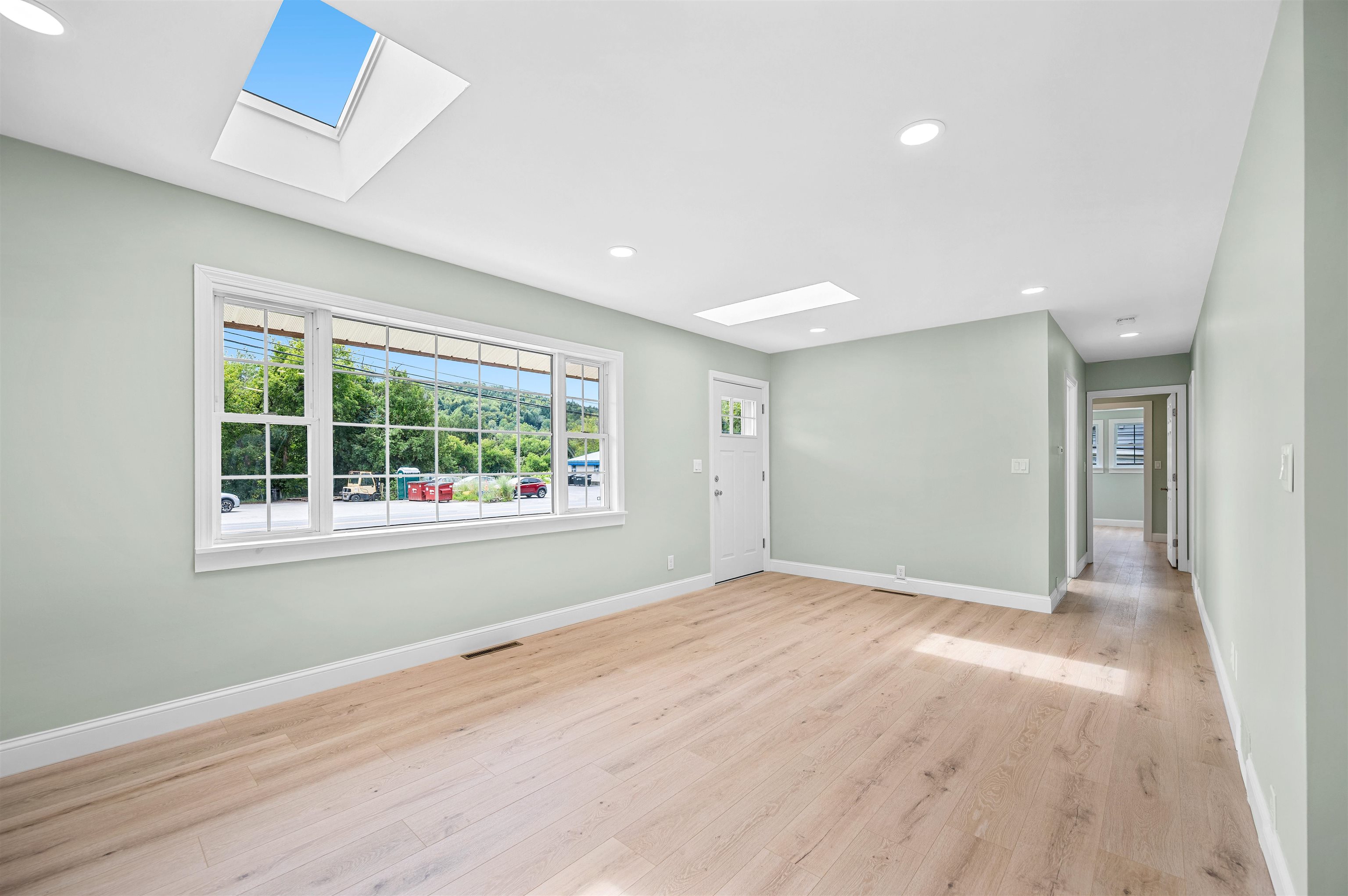 321 State Street Property Photo 16