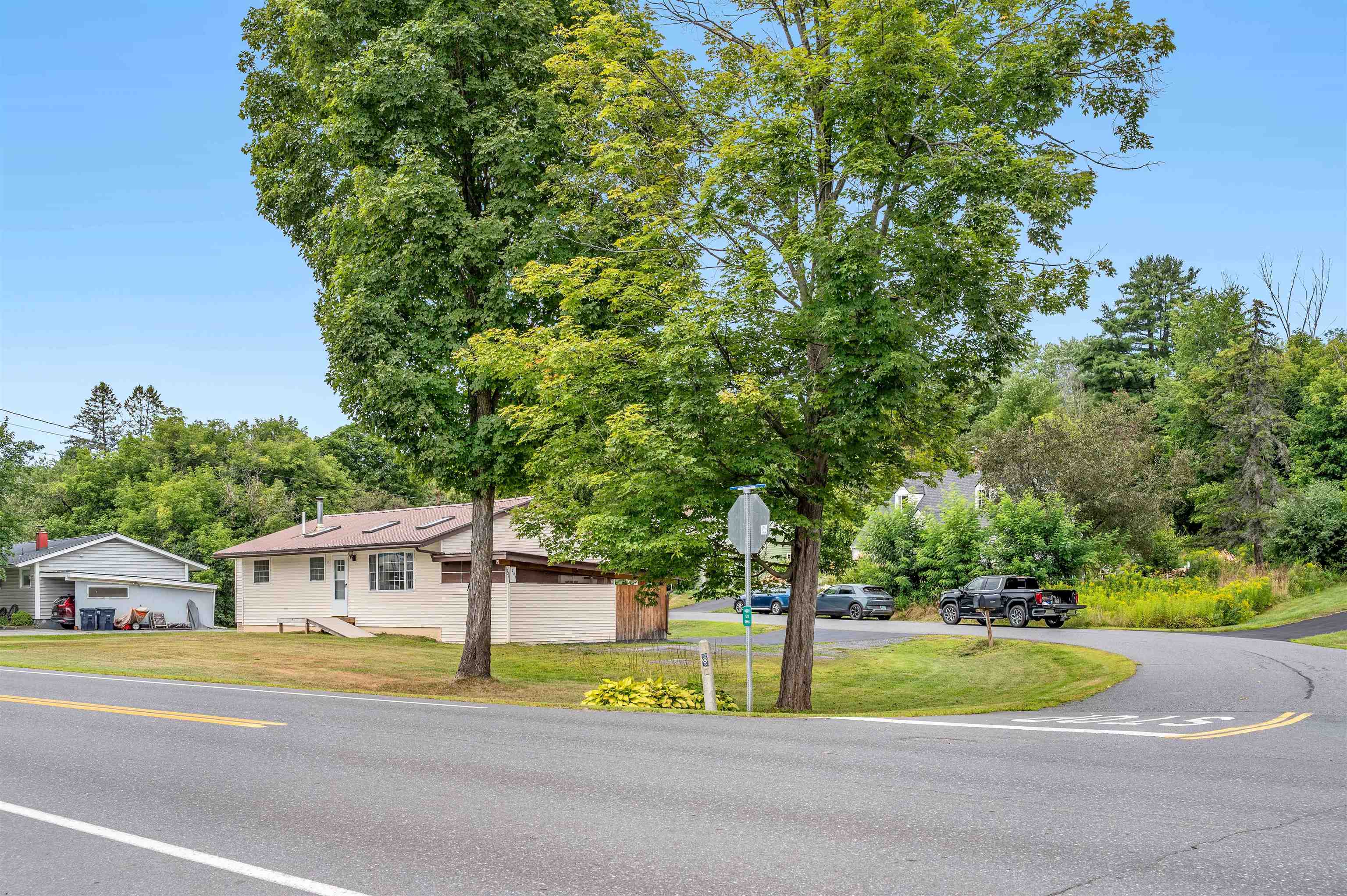 321 State Street Property Photo 46