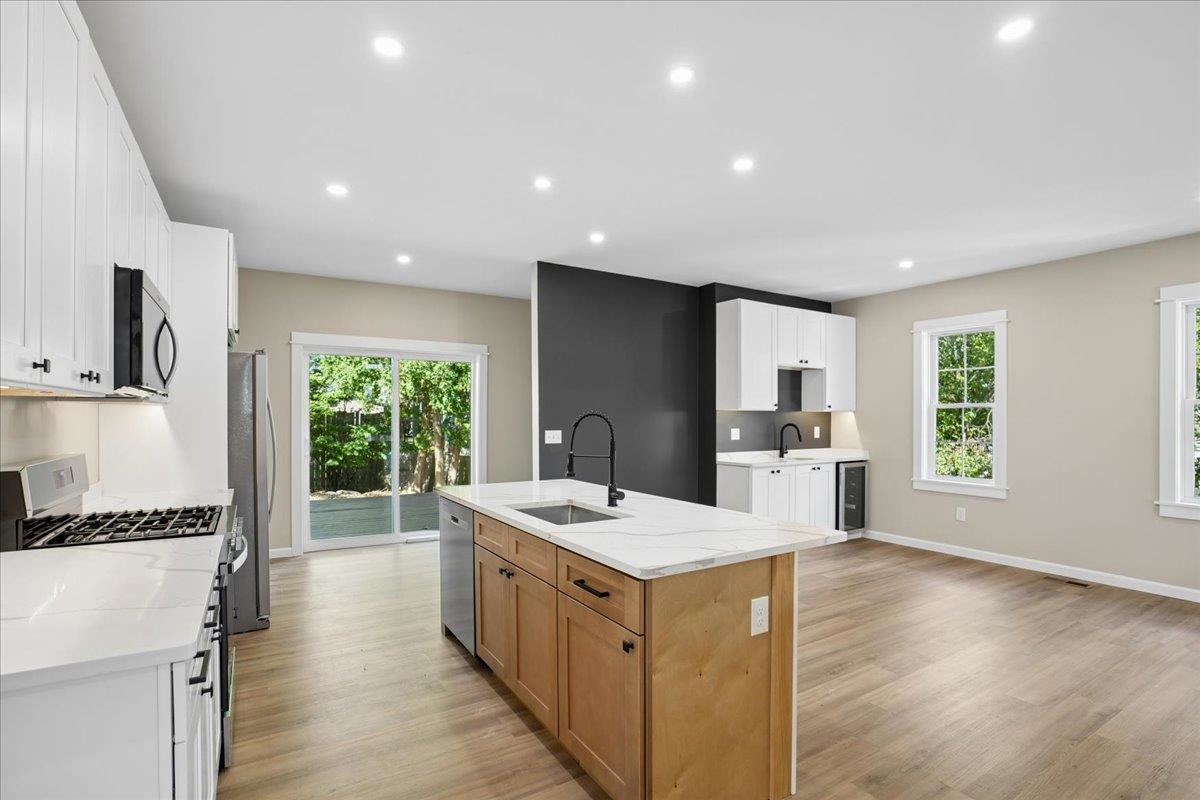 26 Lamonte Street Property Photo 8