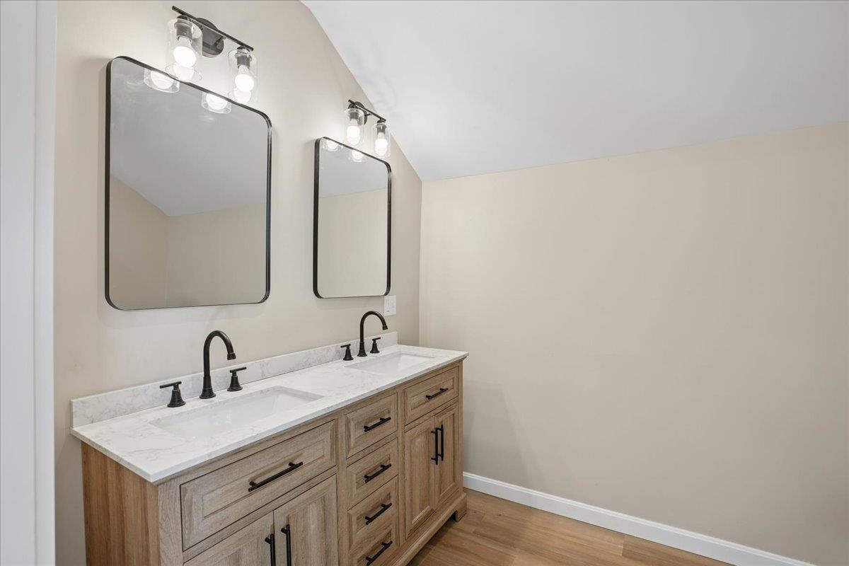 26 Lamonte Street Property Photo 28