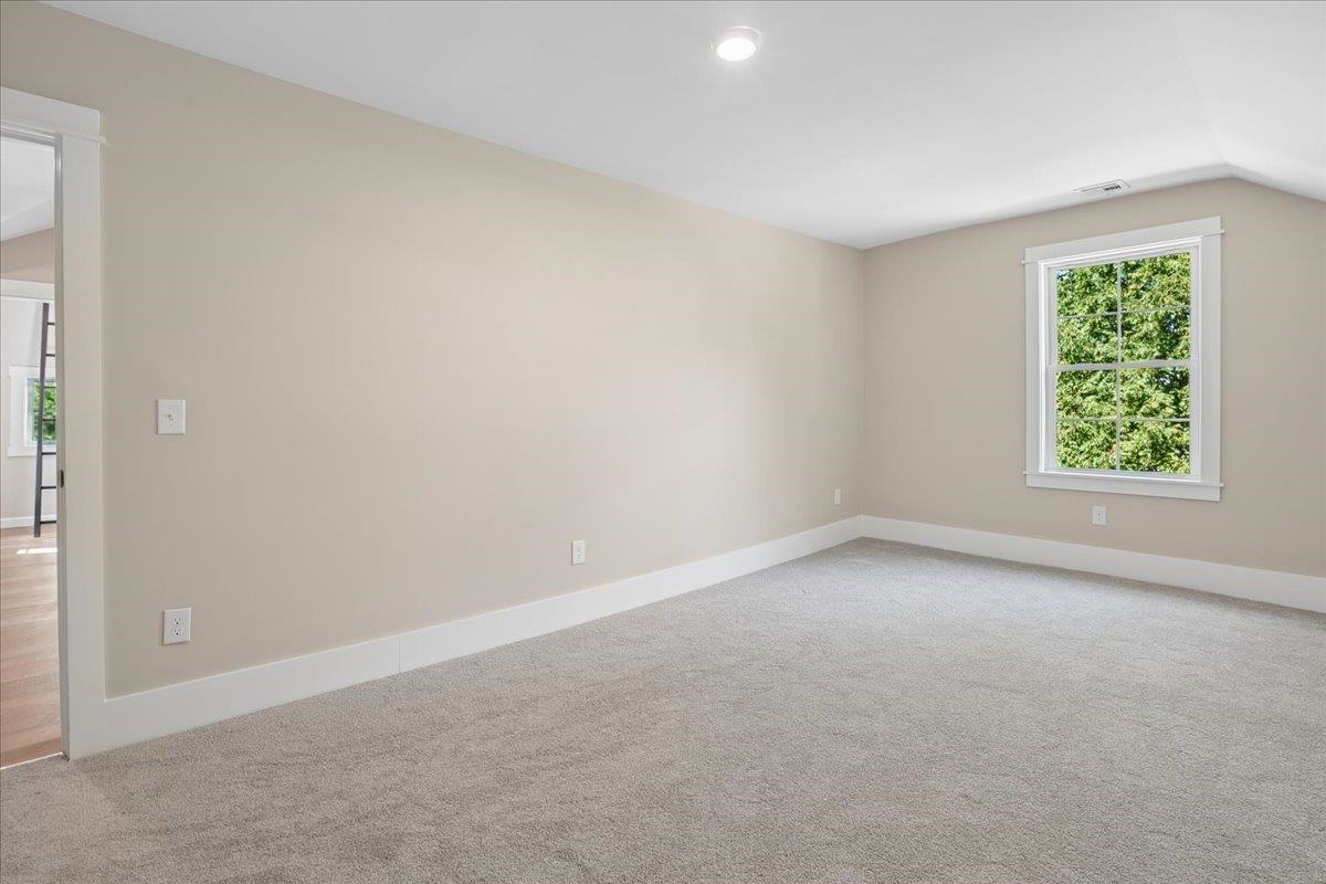 26 Lamonte Street Property Photo 34