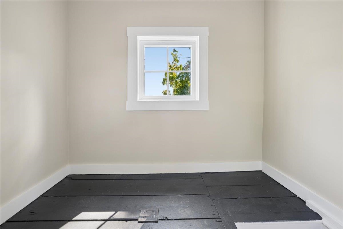 26 Lamonte Street Property Photo 38