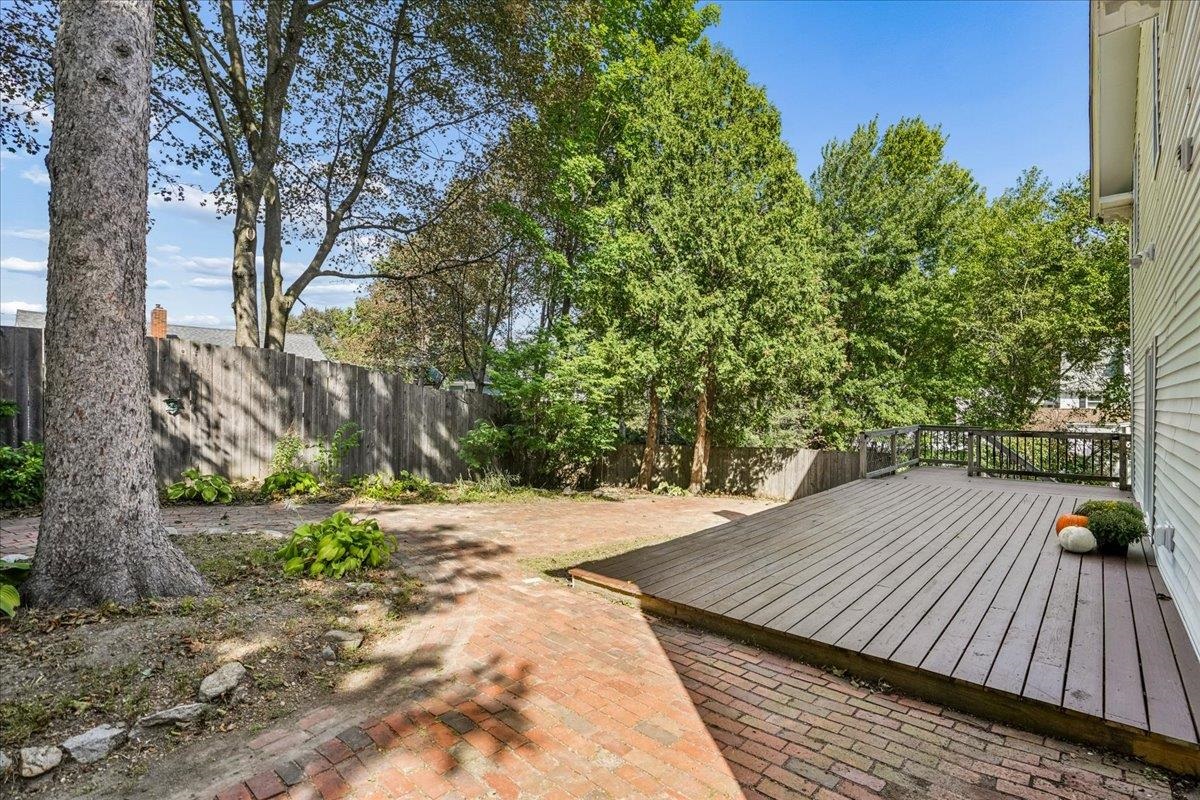 26 Lamonte Street Property Photo 49