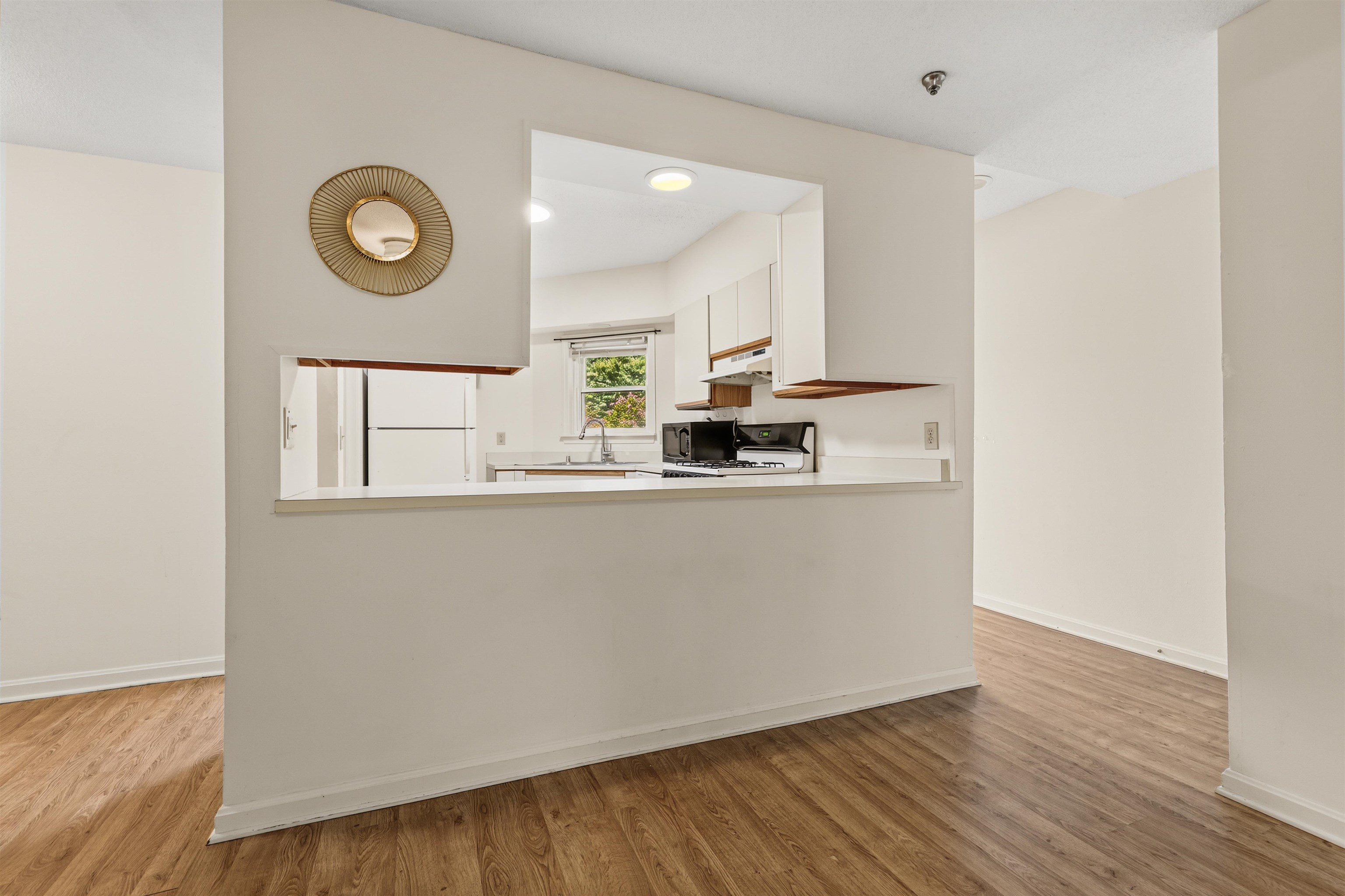 40 Wolf Road Property Photo 12