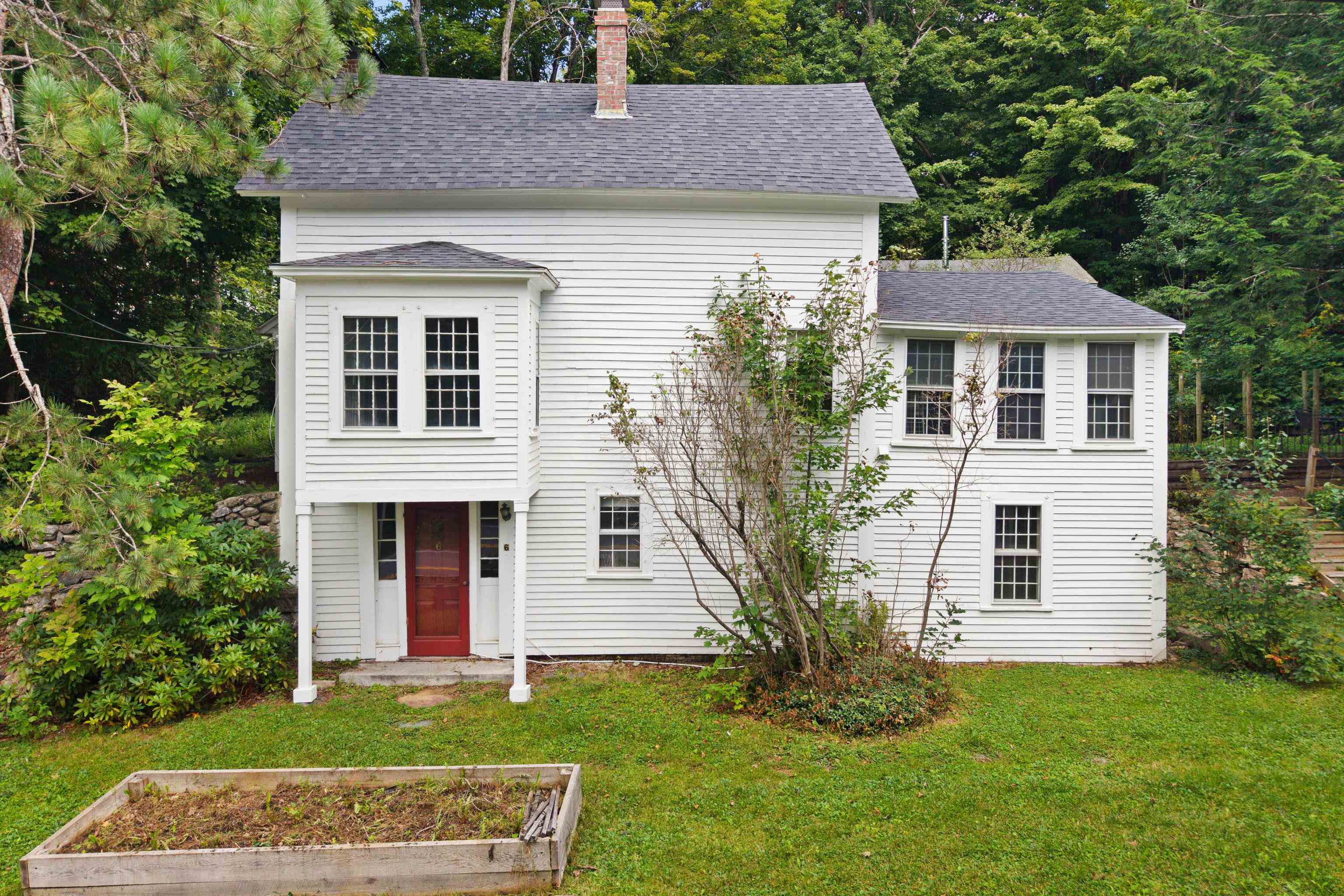 6 Forest Road Property Photo 2