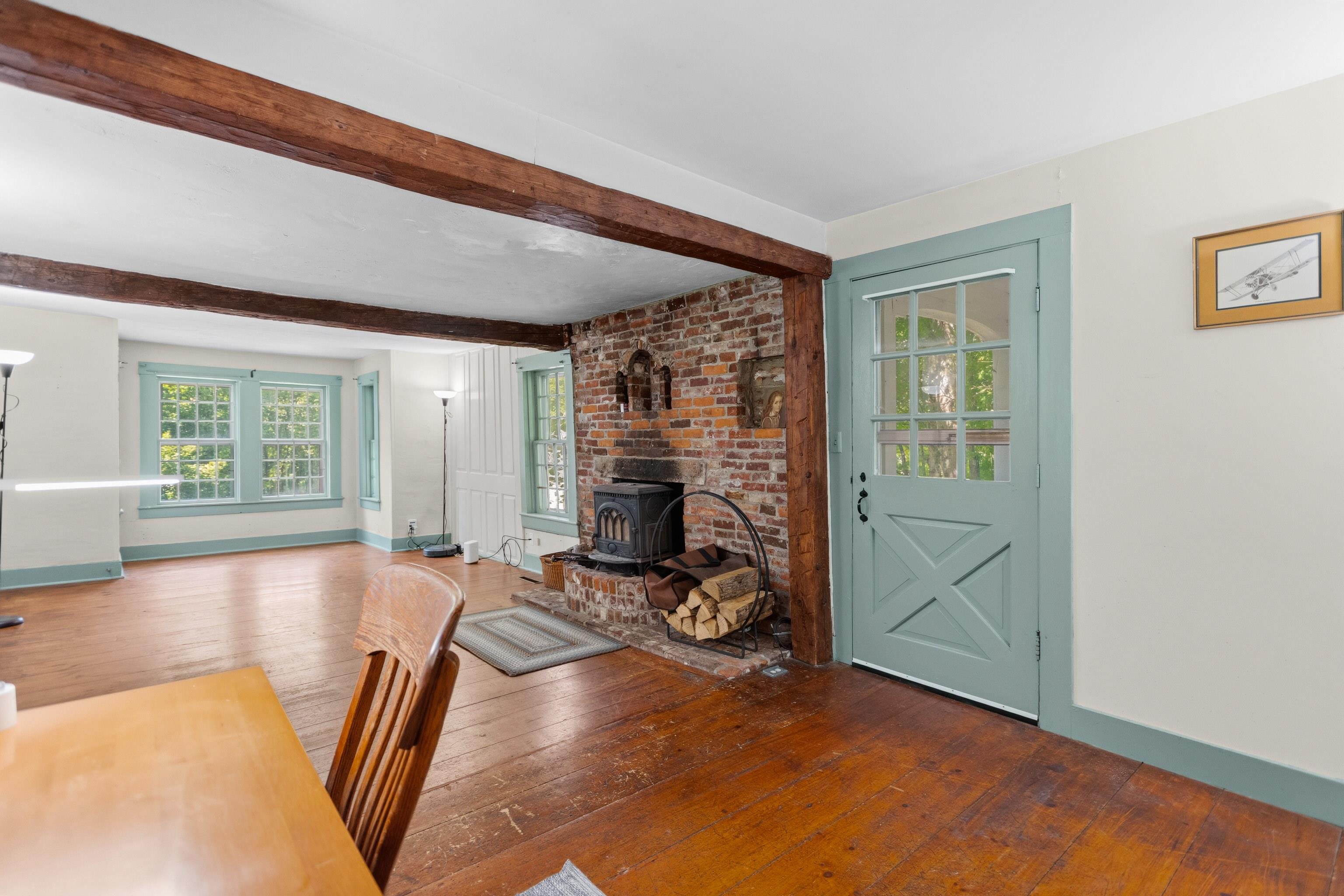 6 Forest Road Property Photo 5