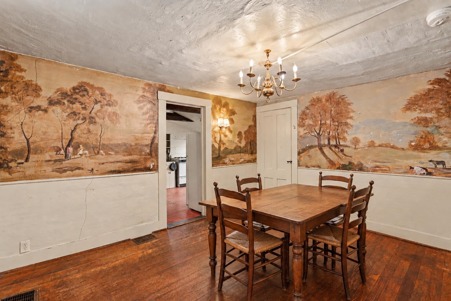 6 Forest Road Property Photo 13