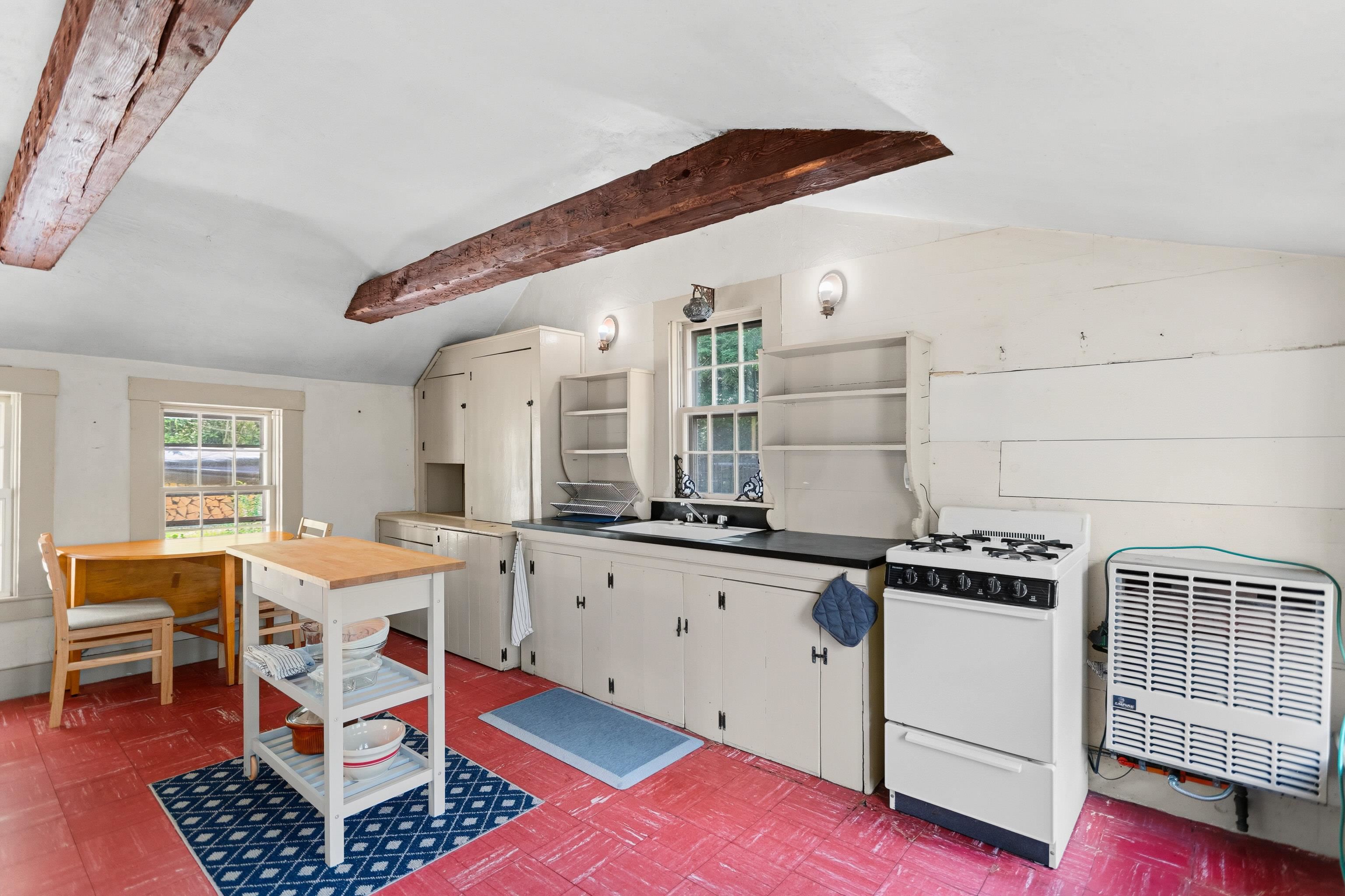 6 Forest Road Property Photo 15