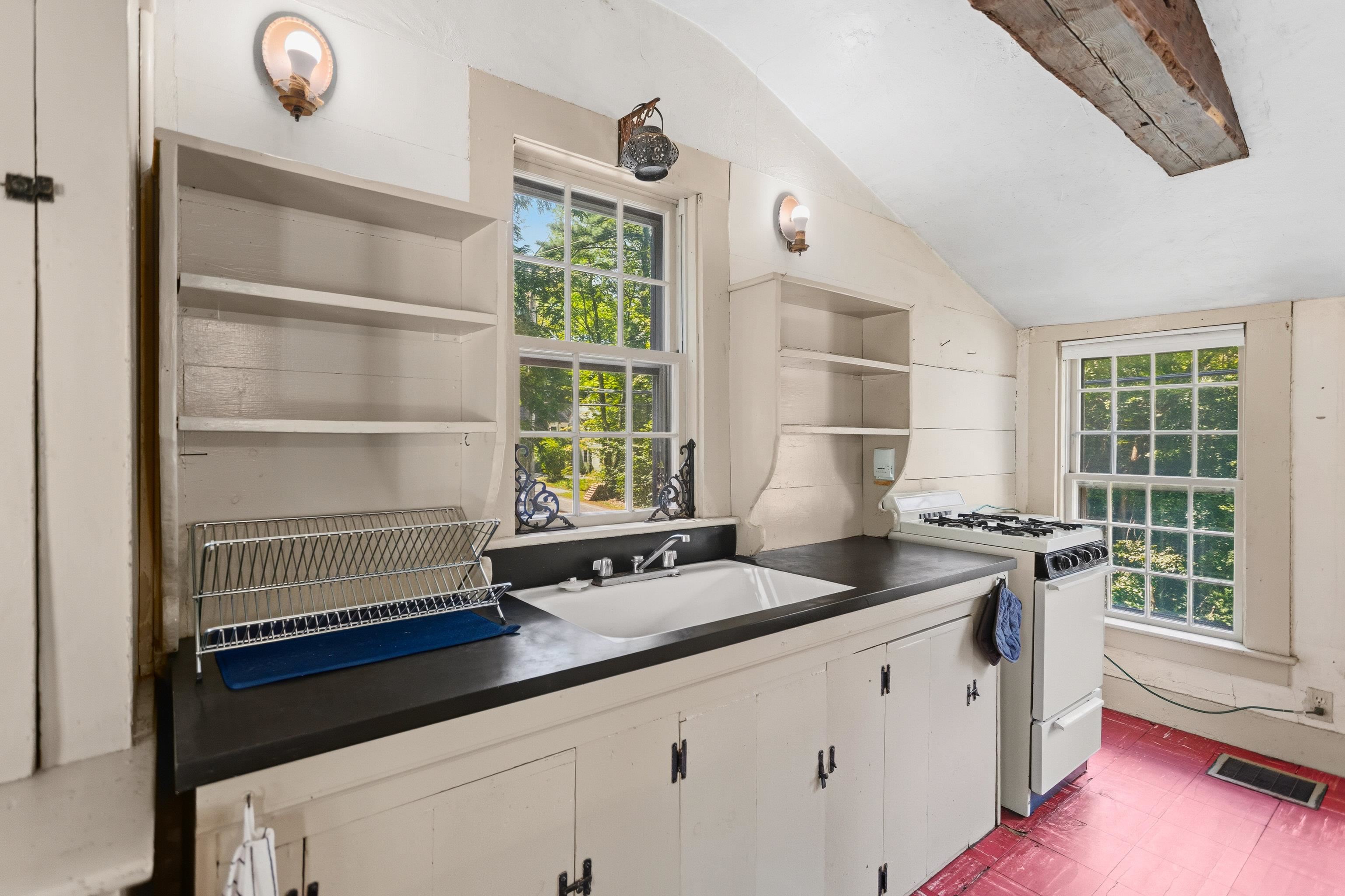 6 Forest Road Property Photo 18