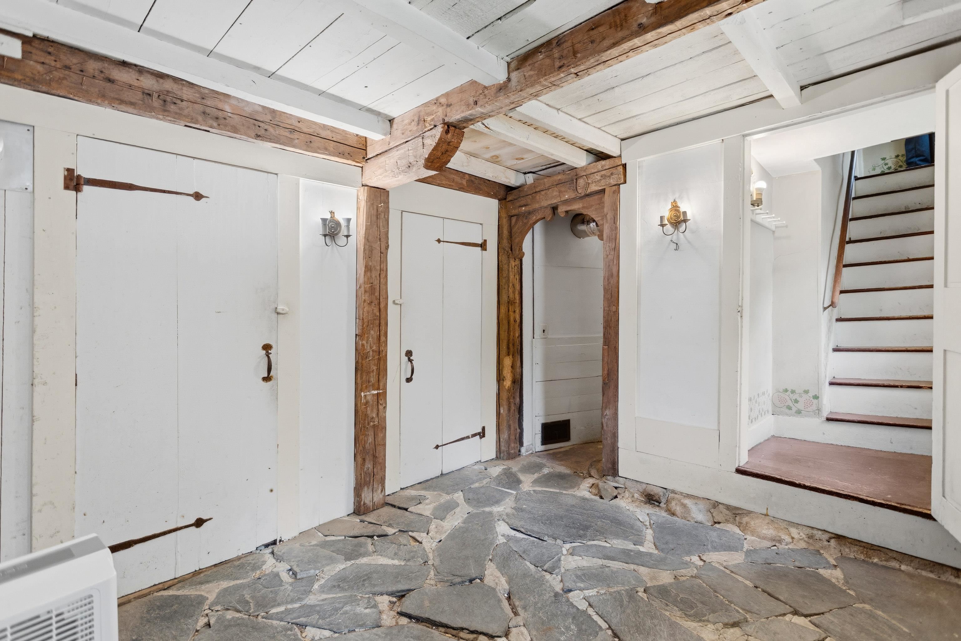 6 Forest Road Property Photo 20