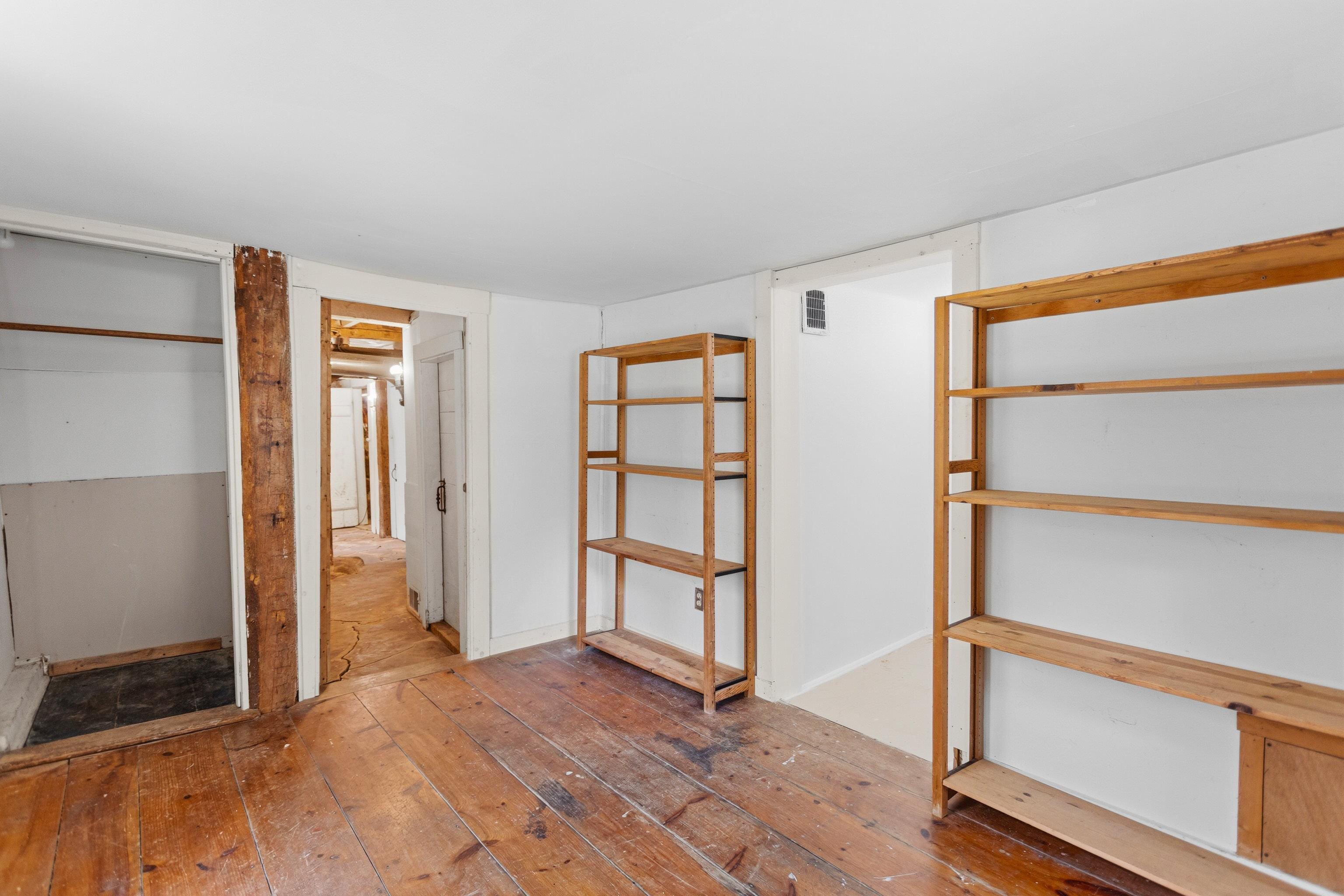 6 Forest Road Property Photo 21