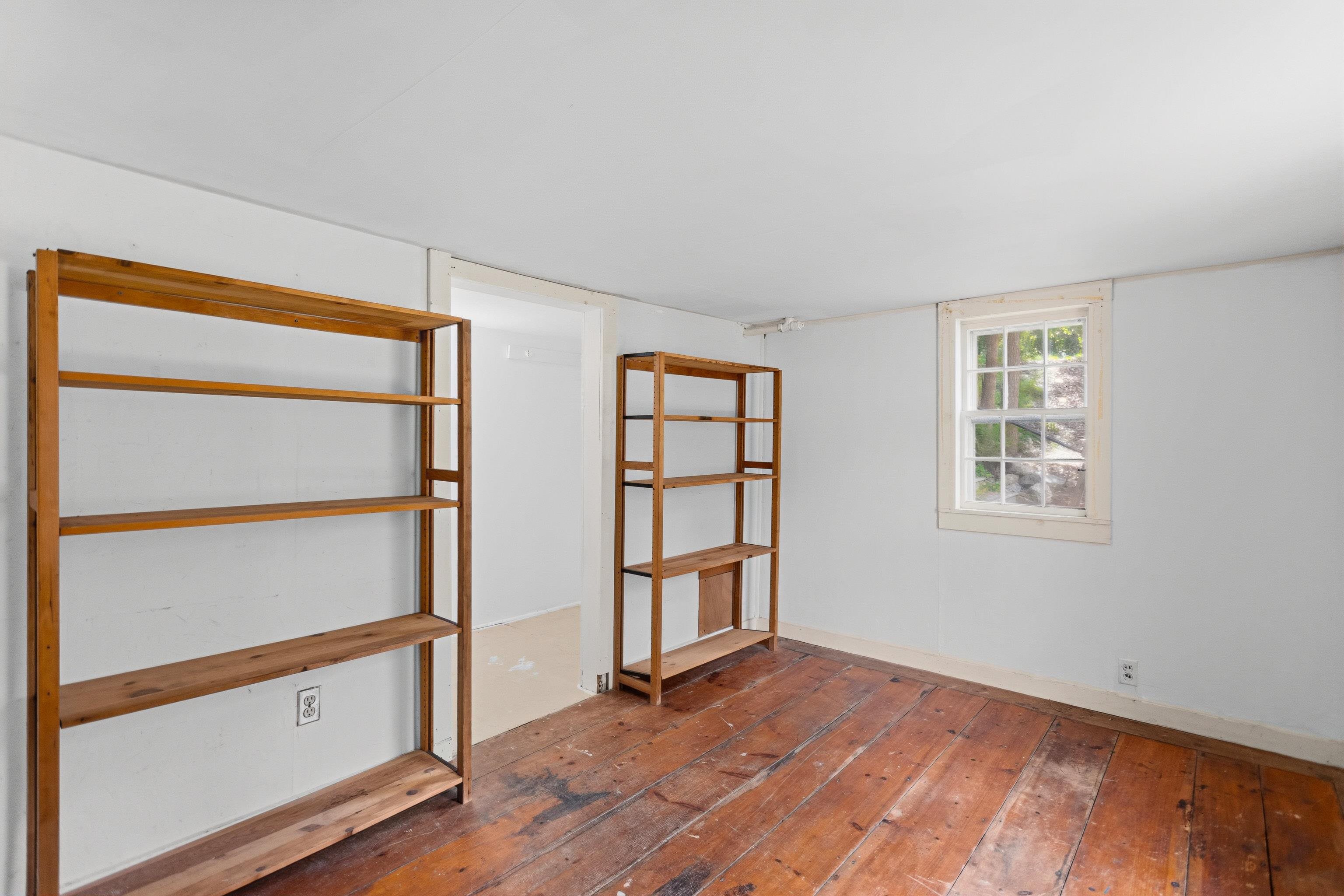 6 Forest Road Property Photo 22