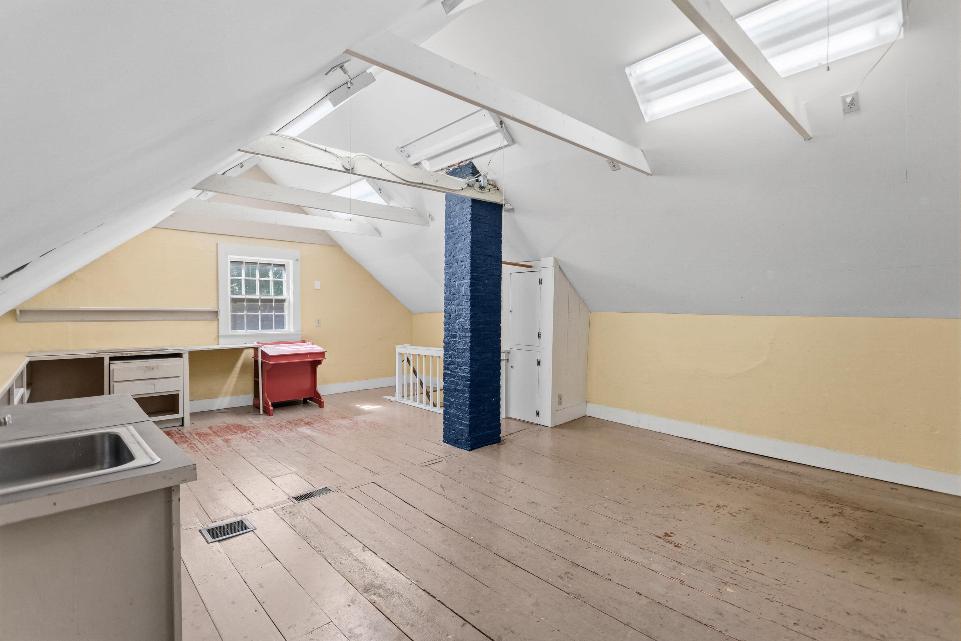 6 Forest Road Property Photo 24