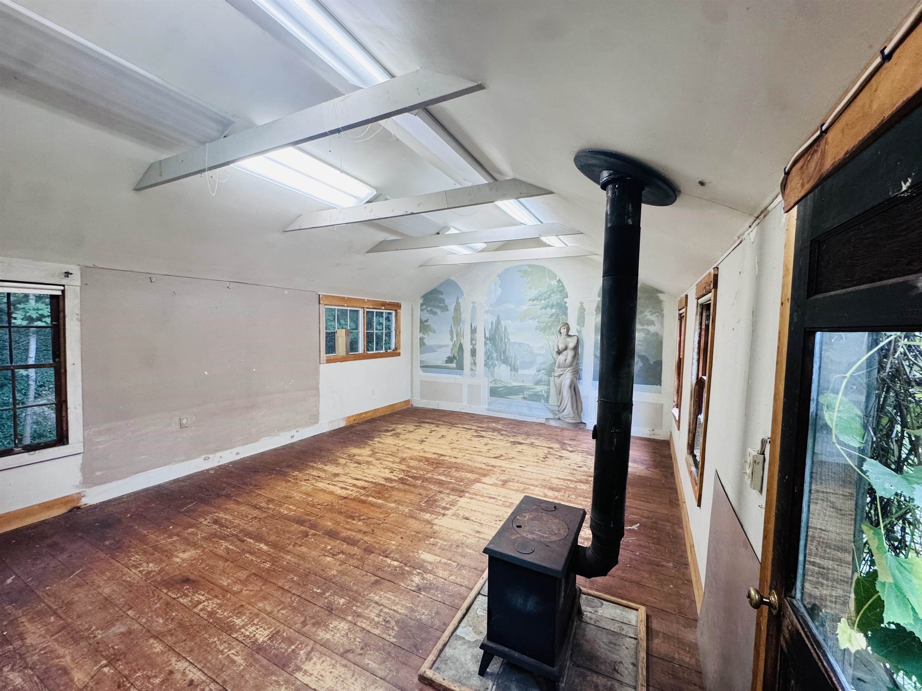 6 Forest Road Property Photo 31