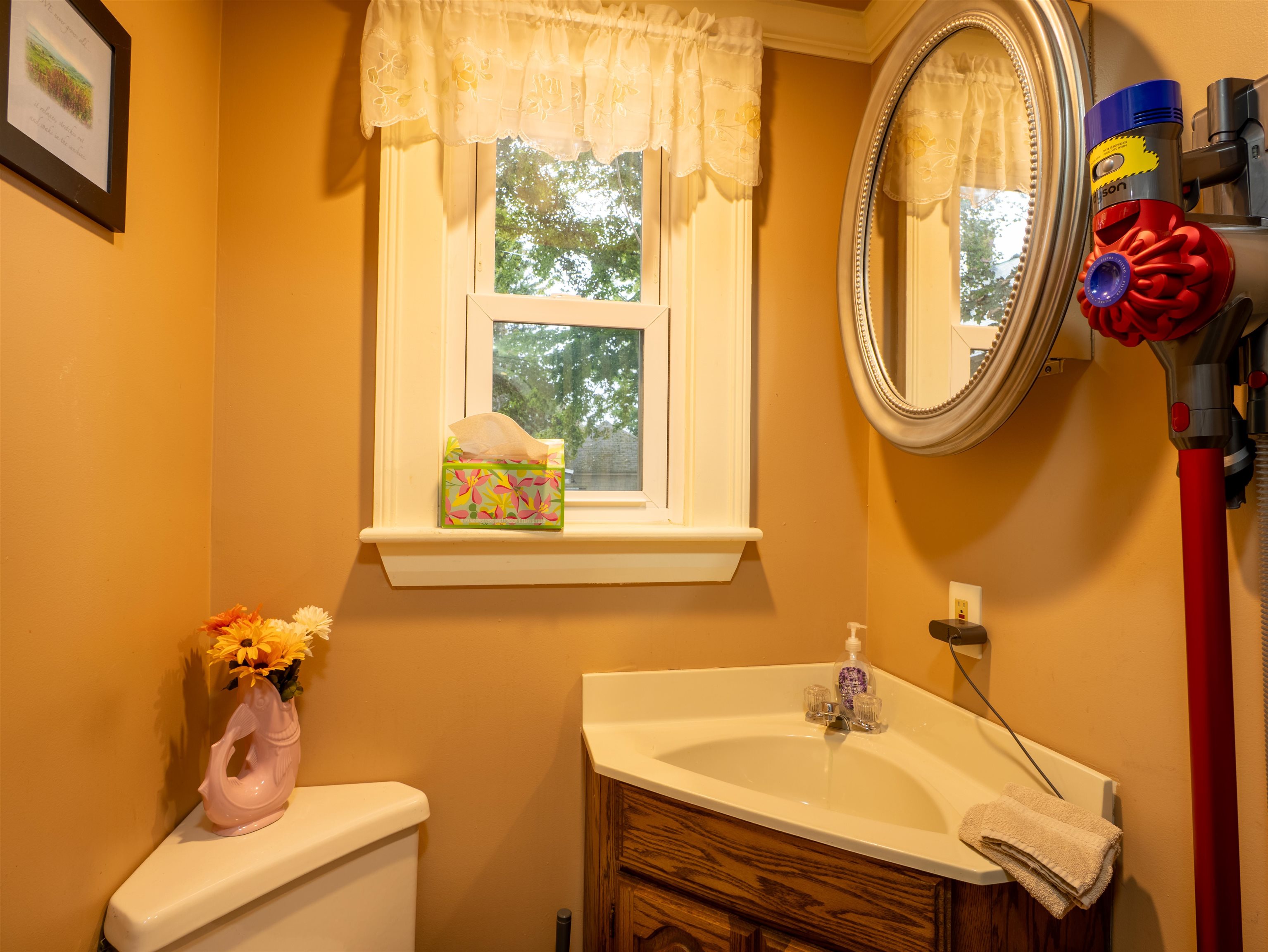 169 Lafayette Road Property Photo 15