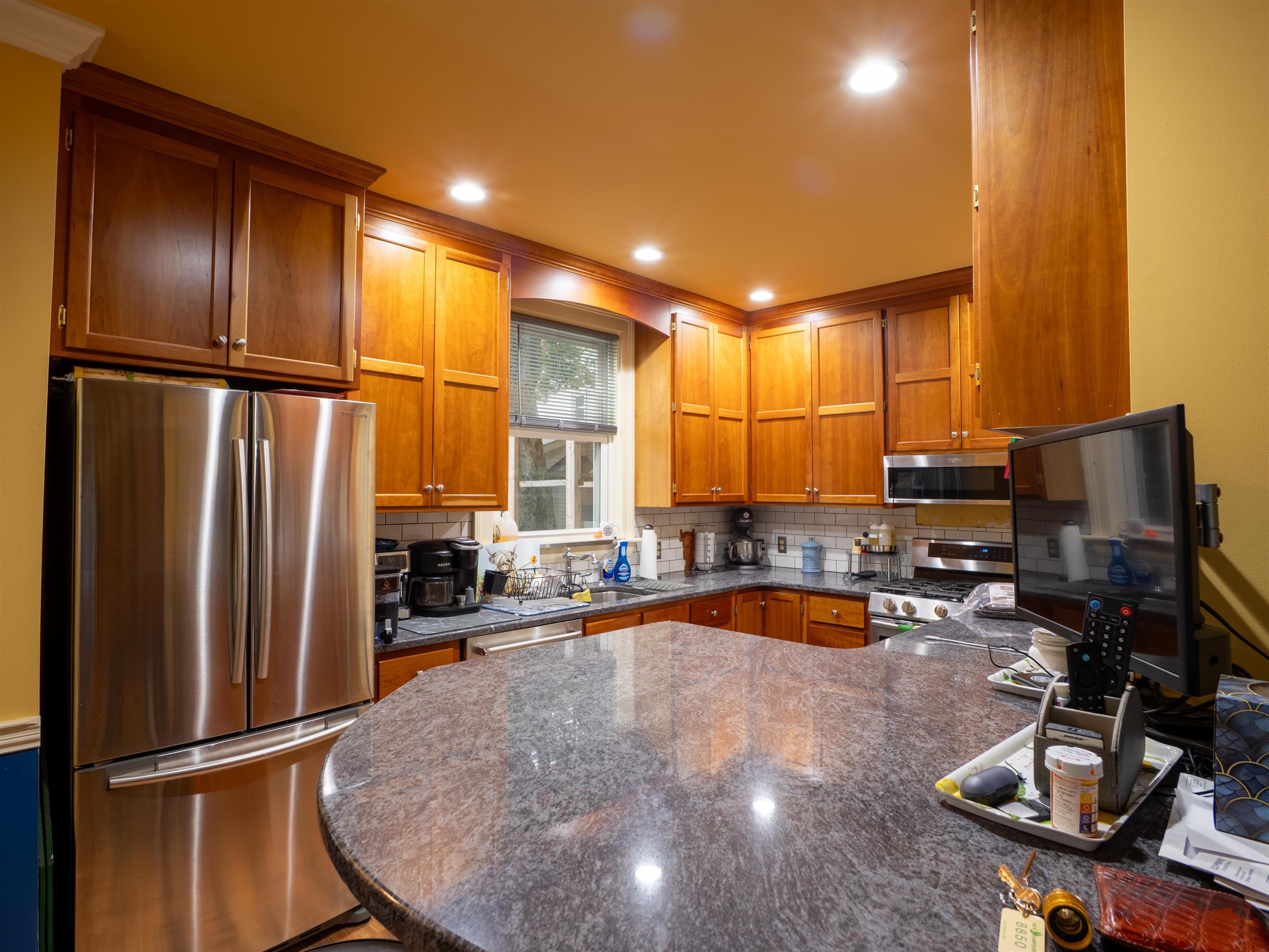 169 Lafayette Road Property Photo 8