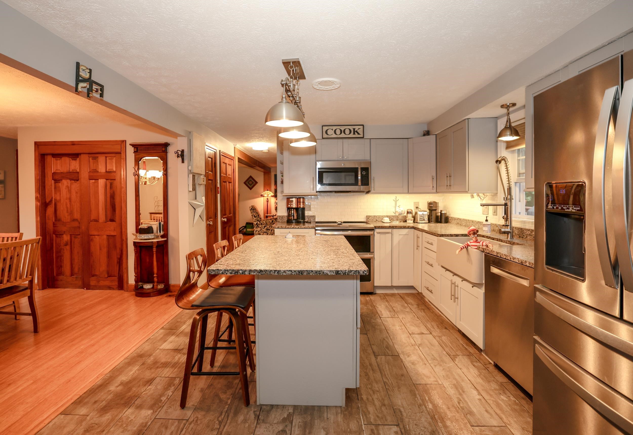 8 Raelynn Drive Property Photo 6