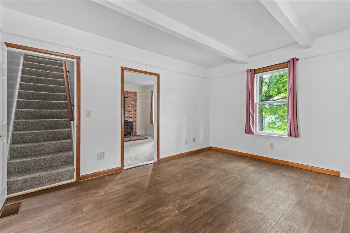 49 Canada Street Property Photo 8