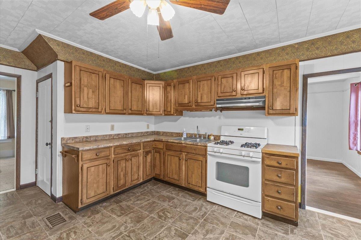 49 Canada Street Property Photo 20