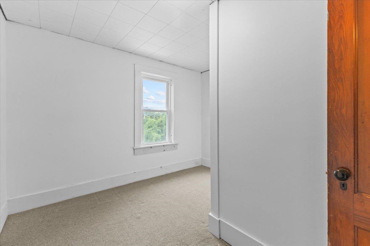 49 Canada Street Property Photo 32