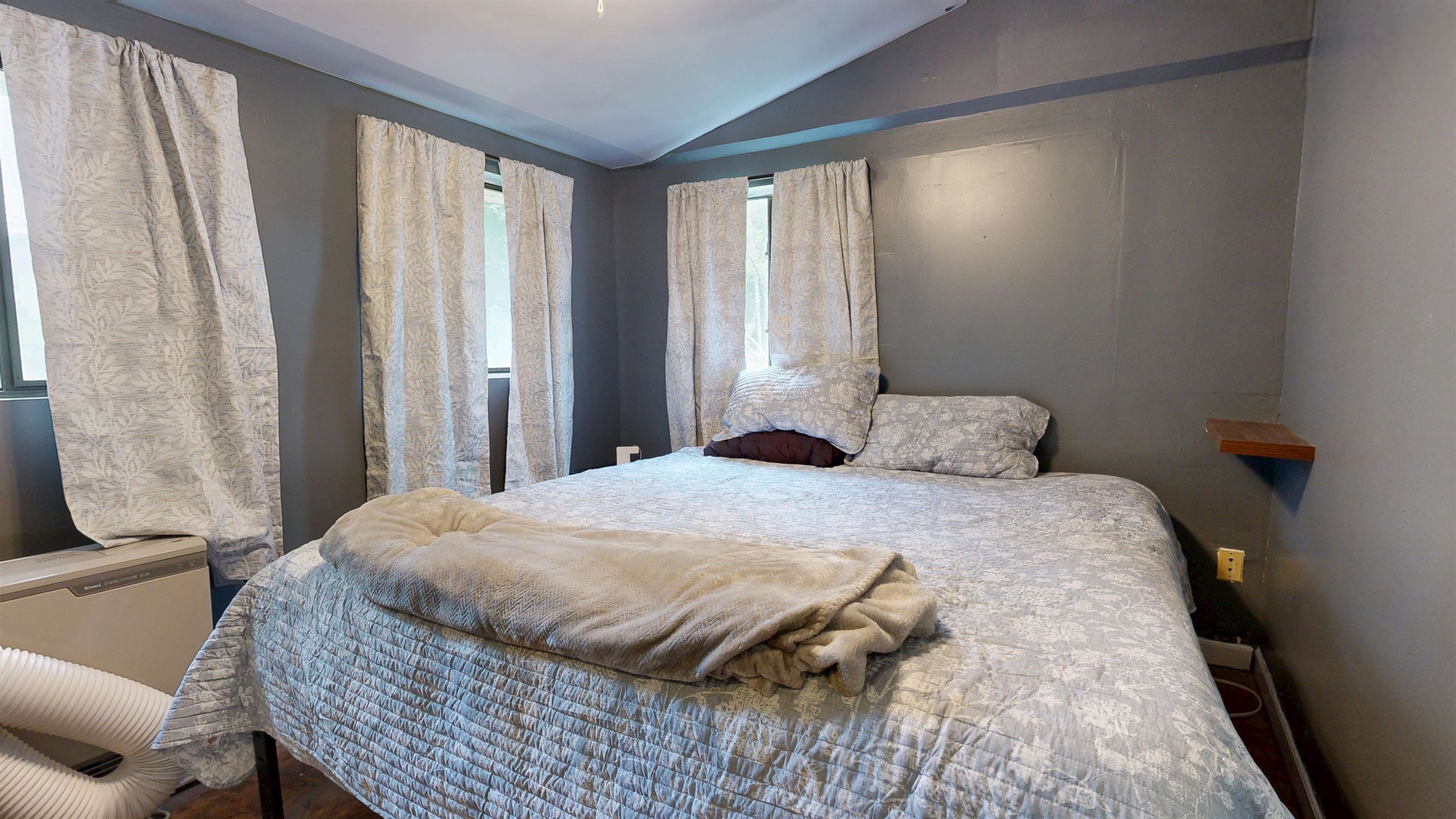 7 River Road Property Photo 9