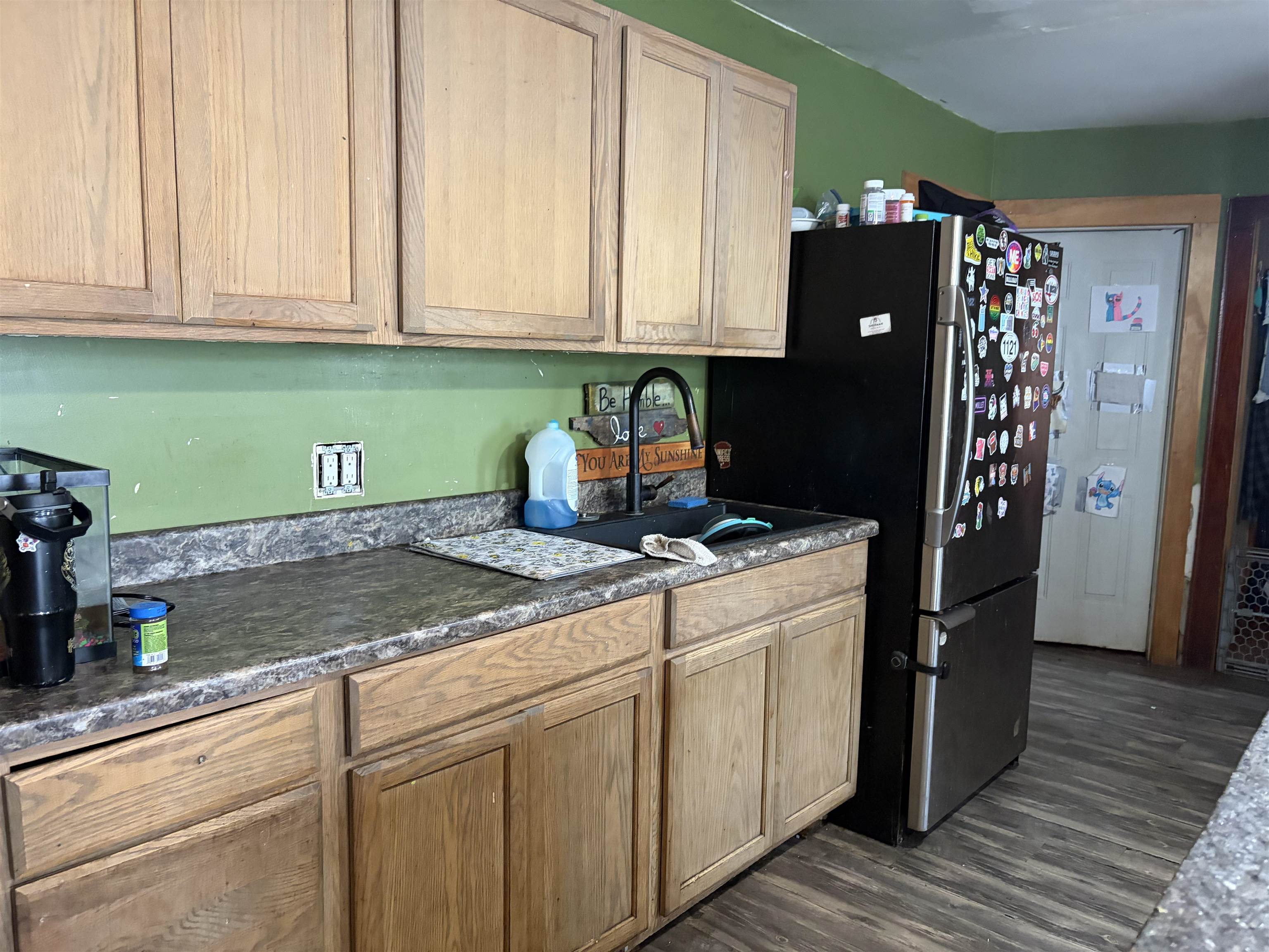 653 2nd Avenue Property Photo 3