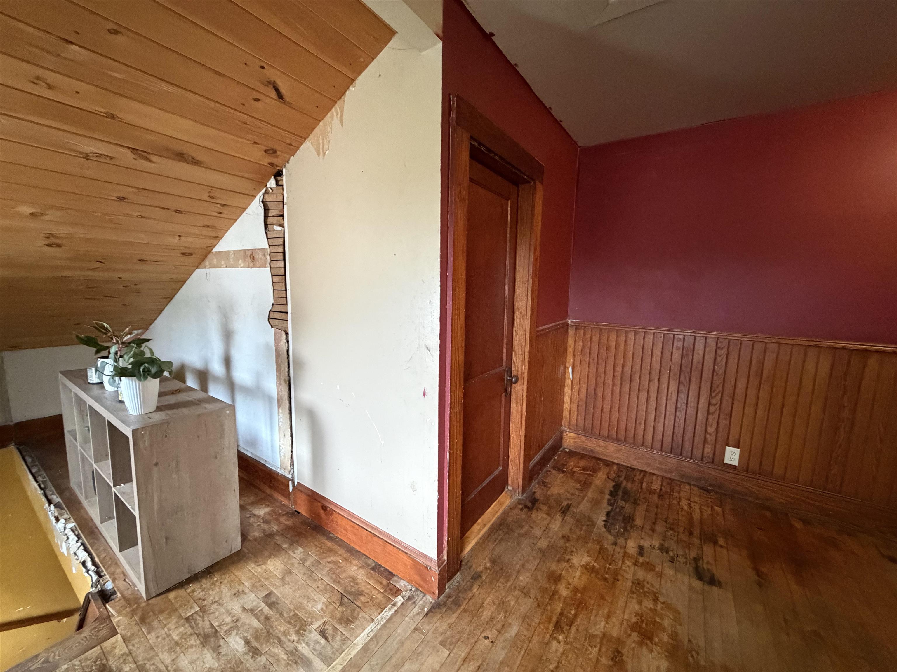 653 2nd Avenue Property Photo 14