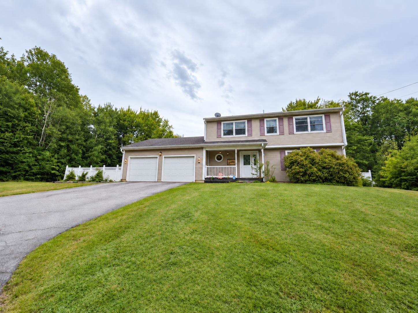 76 Wood Street Property Photo 1